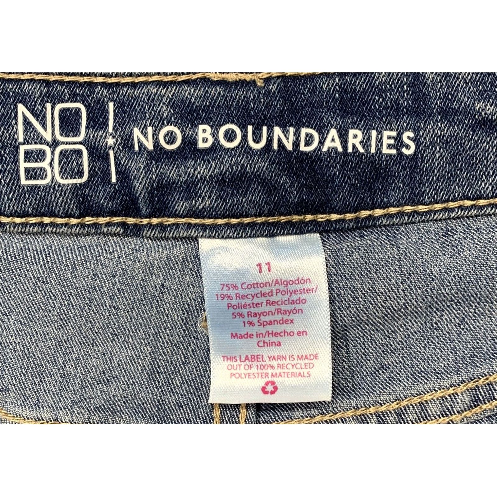 Vintage No Boundaries Ankle Jeans Women’s Size 11 Stretch Denim Straight Blue 5-Pockets Jeans Women Regular Size 11 Blue Stretch Size 32" / US 10 / IT 46 - 7 Thumbnail