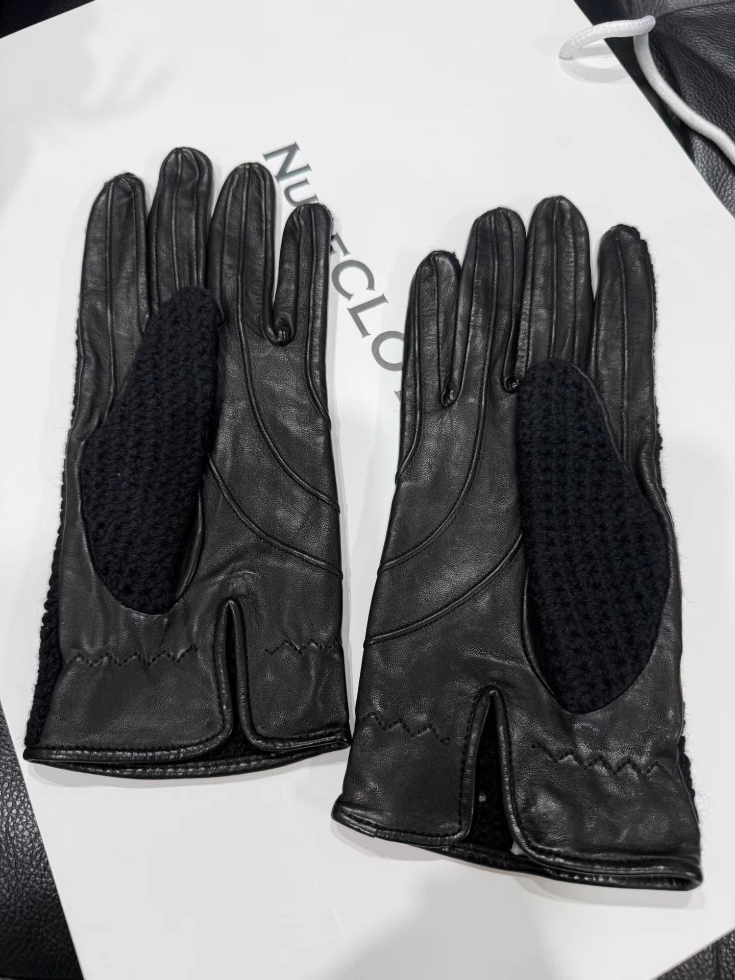 Dries Van Noten Dries van noten Sheepskin Patchwork Gloves K20 Size ONE SIZE - 1 Thumbnail