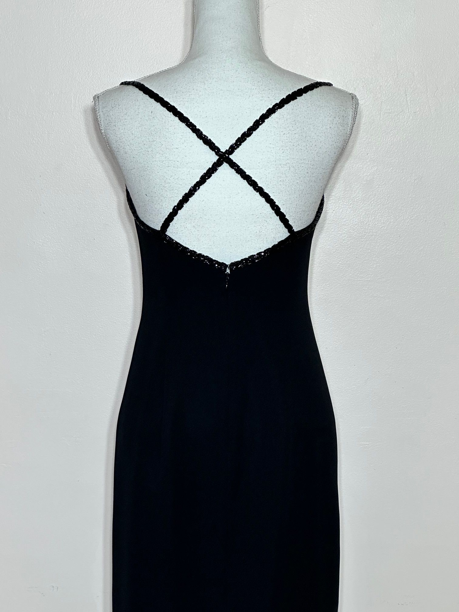 Ann Taylor Ann Taylor Black Crepe Sheath Beaded Neck and Straps Size 6P Size M / US 6-8 / IT 42-44 - 3 Thumbnail