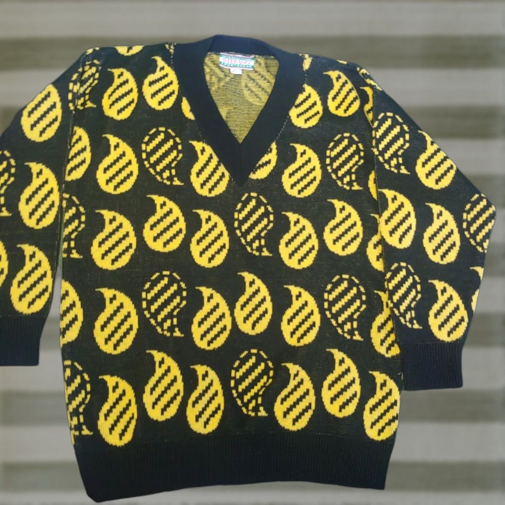 Vintage VINTAGE Stefano Sweater Large V-Neck Retro Paisley Black Yellow Women's 80s Chic Pullover Knit Long Sleeve - 1980s Vintage 1980s Size L / US 10 / IT 46 - 1 Thumbnail