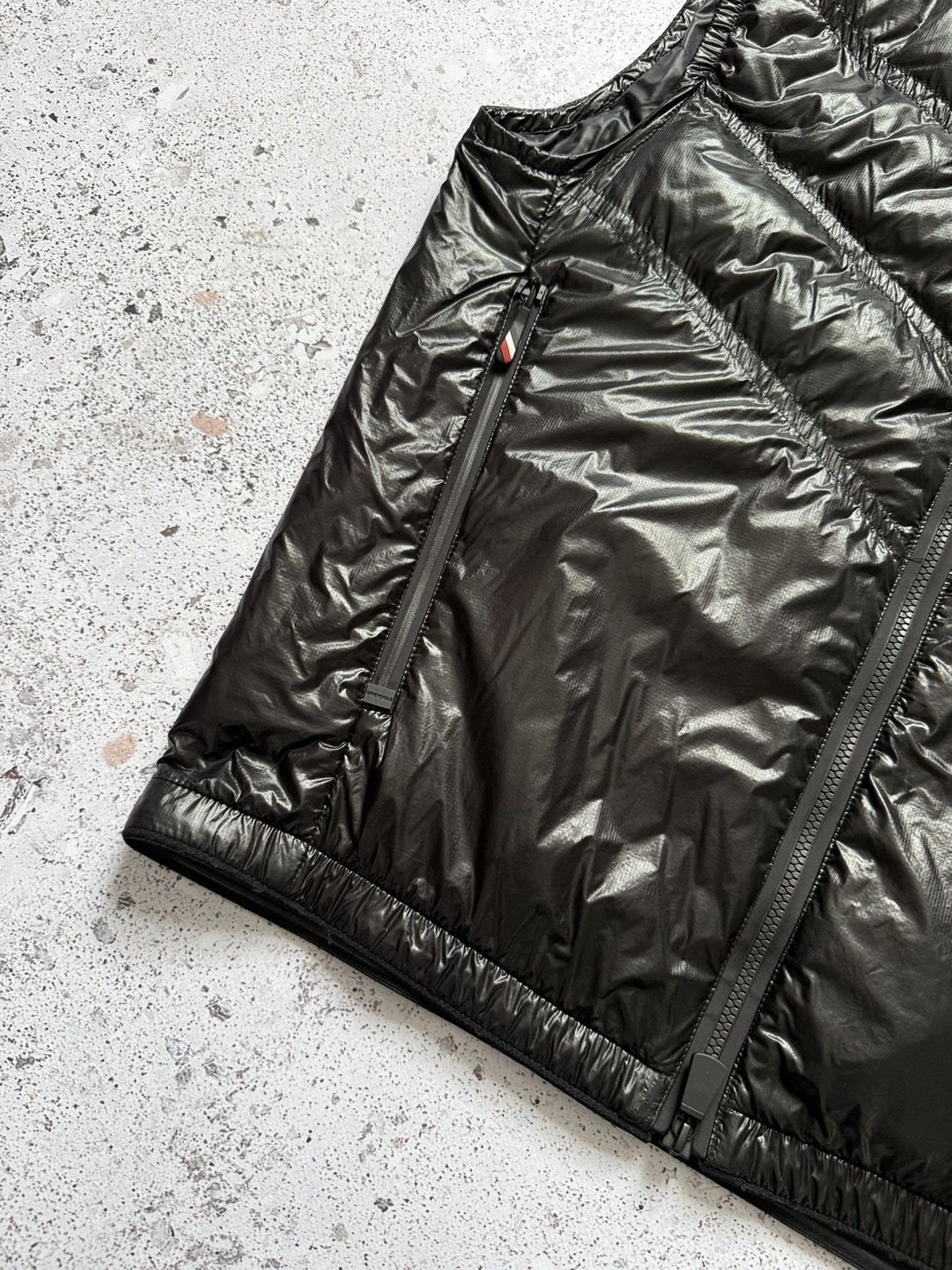 Moncler Moncler Grenoble SALANTIN GILET Down Vest Black Size US M / EU 48-50 / 2 - 4 Thumbnail