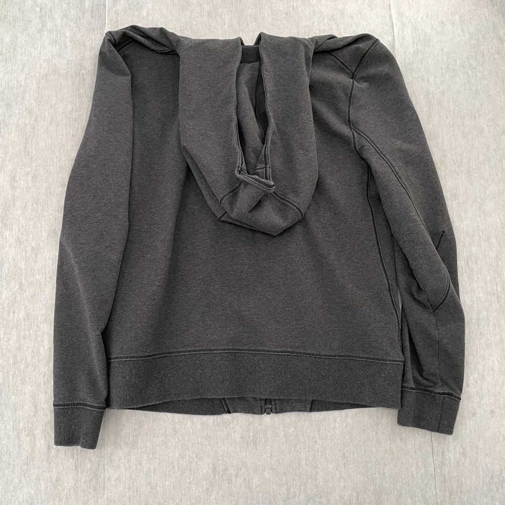 Lululemon VINTAGE Lululemon Hoodie Adult Medium Gray Full Zip Pockets Sports & Outdoor Mens M Size US M / EU 48-50 / 2 - 2 Thumbnail