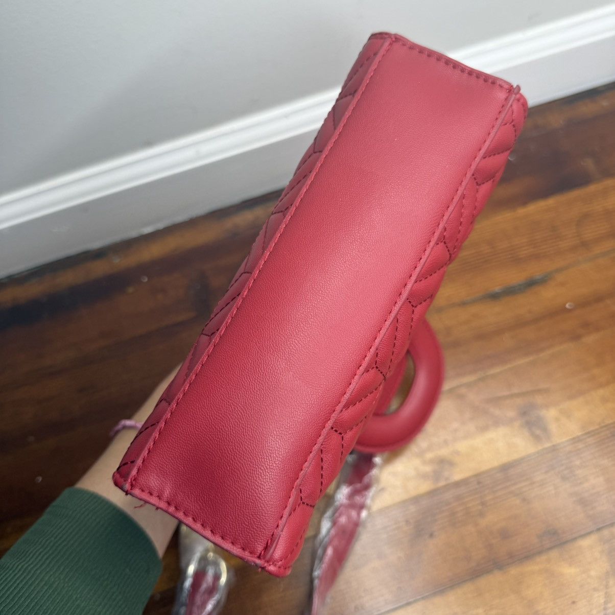 Steve Madden Steve Madden Red Quilted Top-Handle Satchel with Card Pocket Size ONE SIZE - 6 Thumbnail