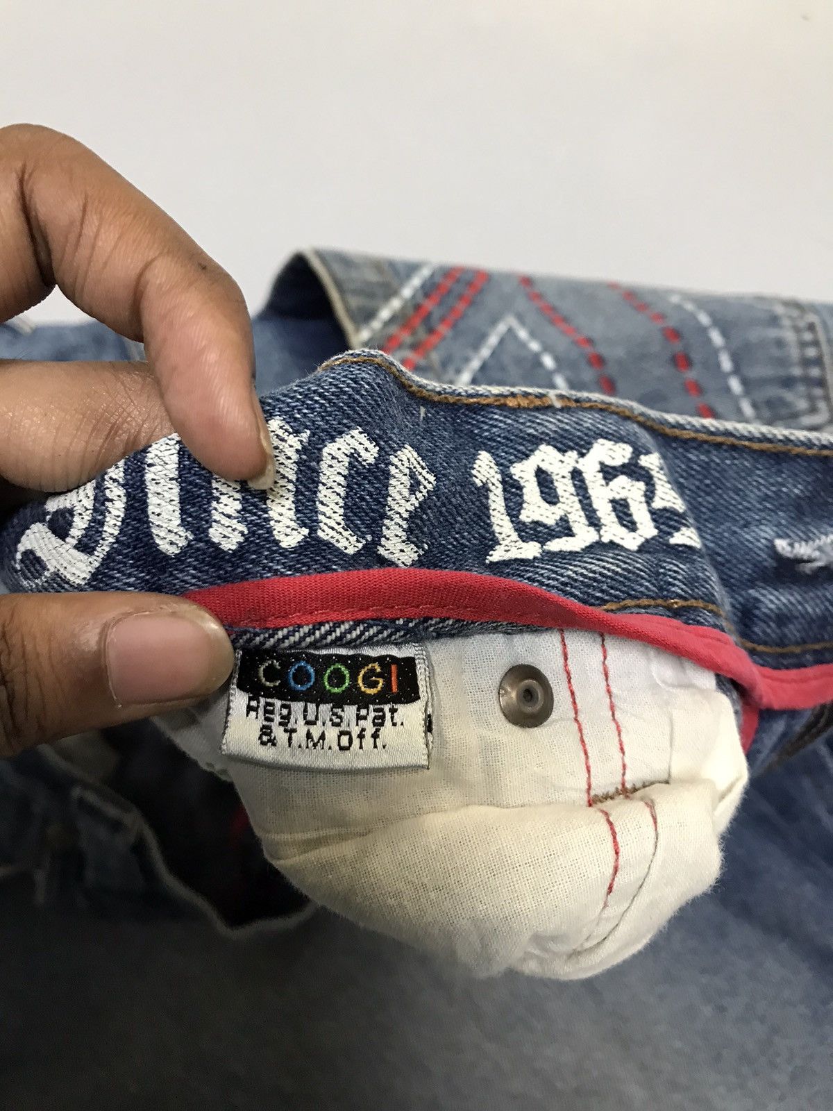 Coogi Vintage coogi embroidered denim jort Size US 36 / EU 52 - 8 Thumbnail