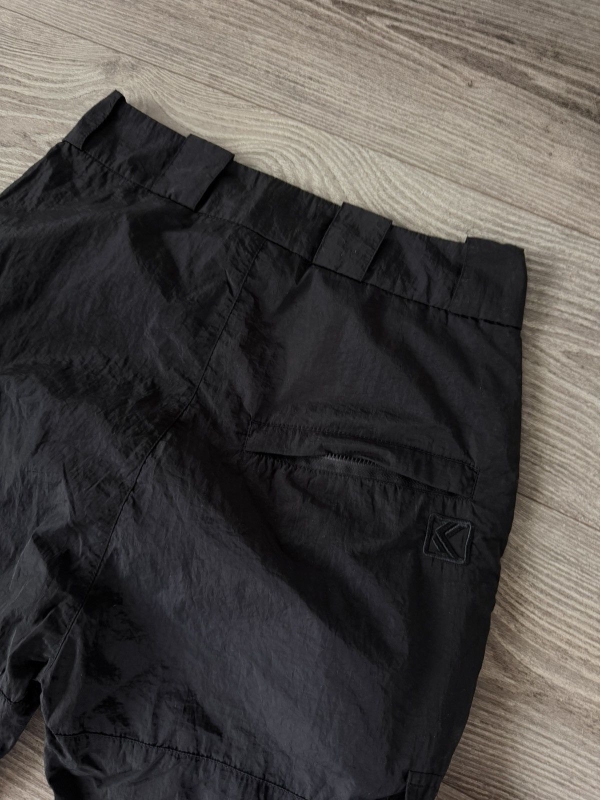 Karl Kani Karl Kani Embroidered Logo Nylon Rap Black Unisex Joggers Size US 30 / EU 46 - 22 Thumbnail