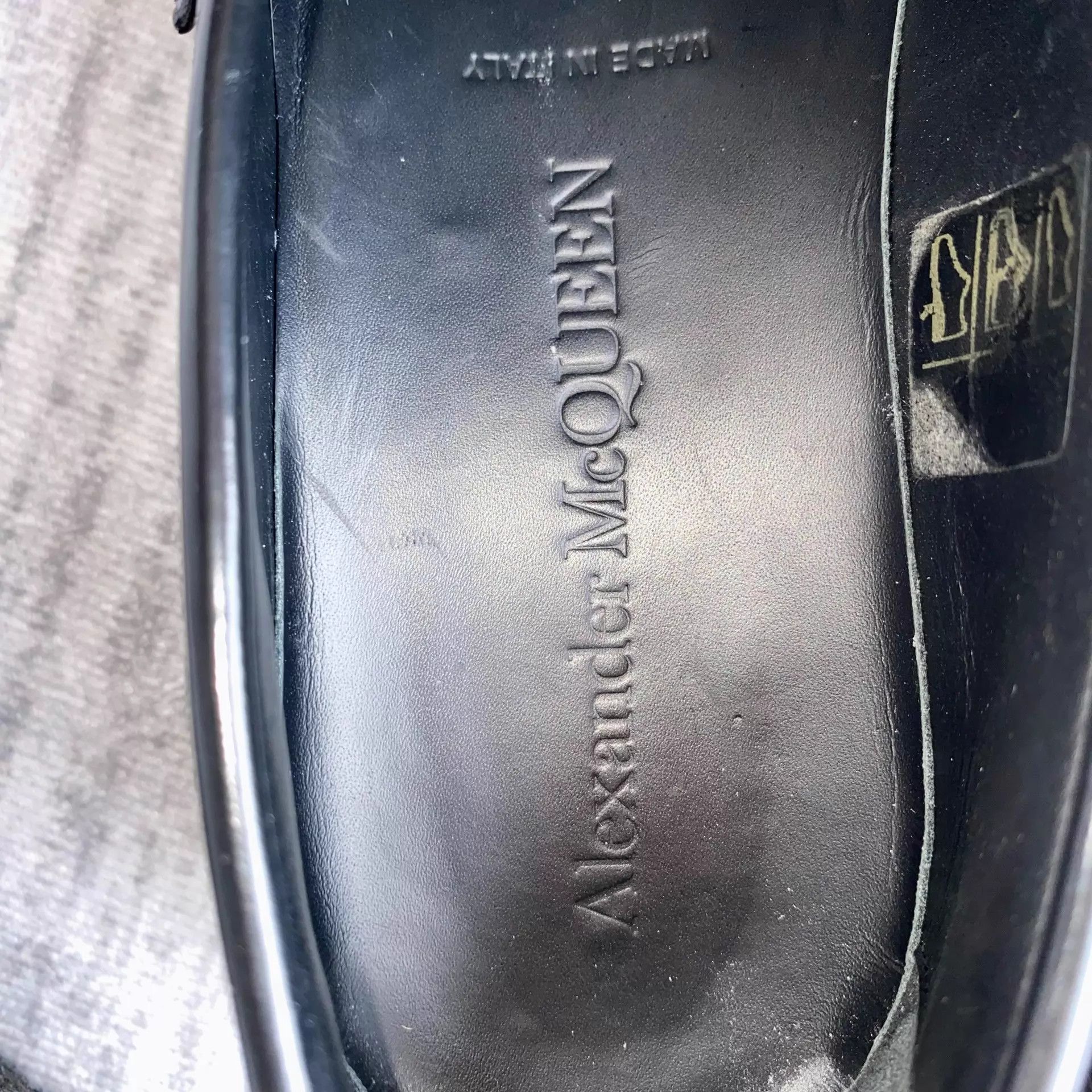 Alexander McQueen MCQUEEN Women's Round Toe Black Loafer 36 Worn 1-9 Times Size US 5.5 / IT 35.5 - 9 Thumbnail