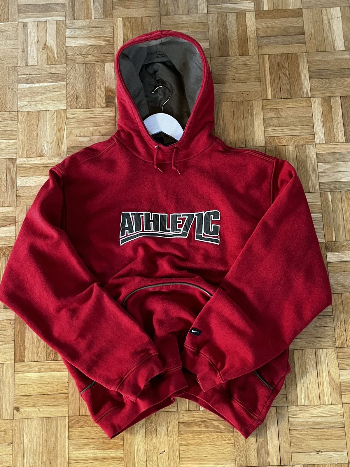 Japanese Brand × Nike Nike hoodie distressed 00s red Size US L / EU 52-54 / 3 - 2 Thumbnail