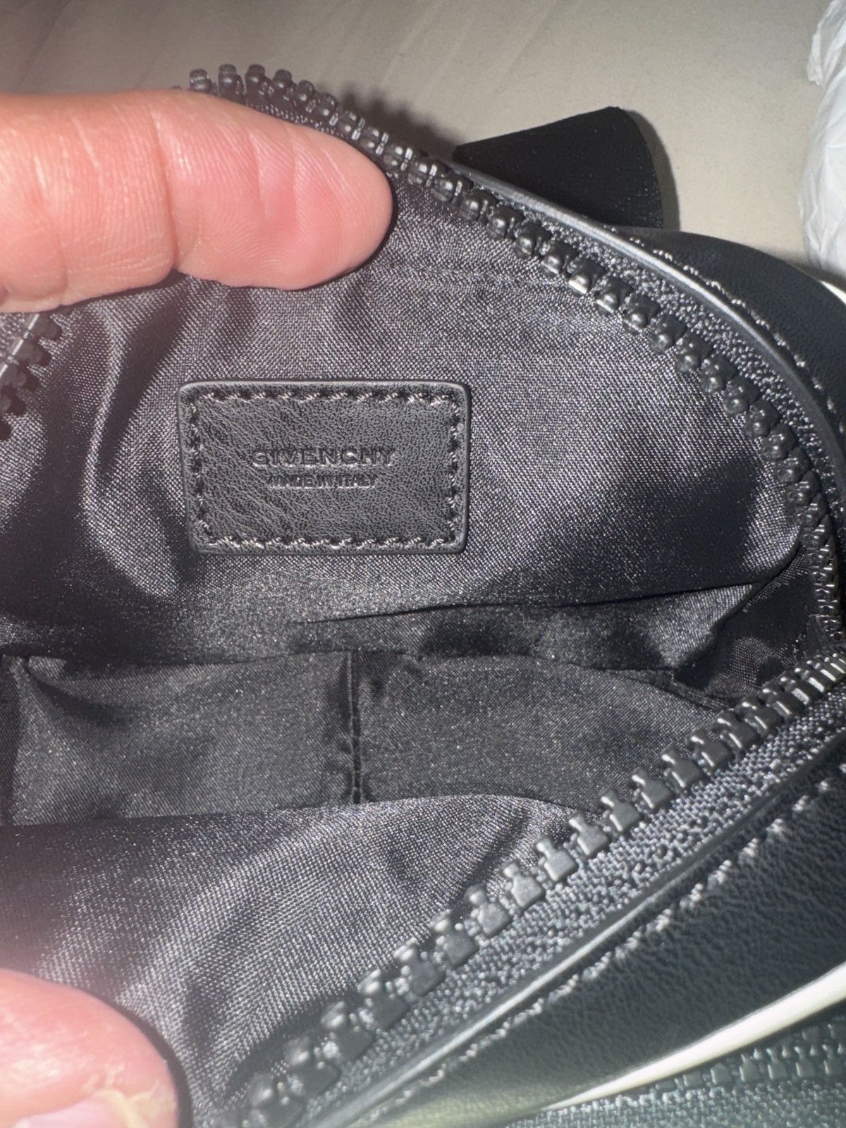Givenchy Givenchy Black and Yellow MC3 Belt Bag Size ONE SIZE - 11 Thumbnail