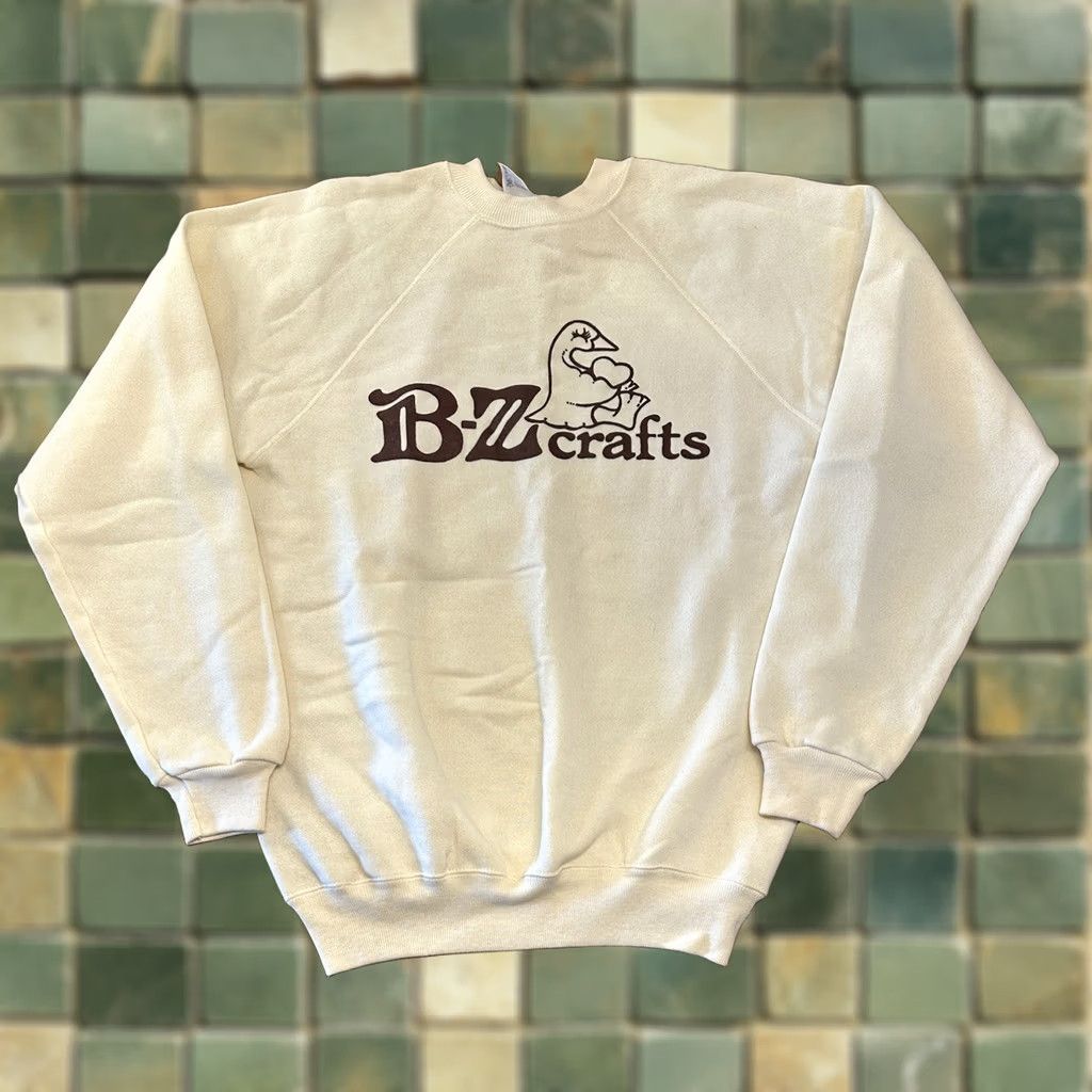 Hanes VINTAGE Nike Crewneck Sweatshirt Large BZ Crafts Duck Made In USA 80s Holiday Festive Retro American Logo Mens Size US L / EU 52-54 / 3 - 1 Thumbnail