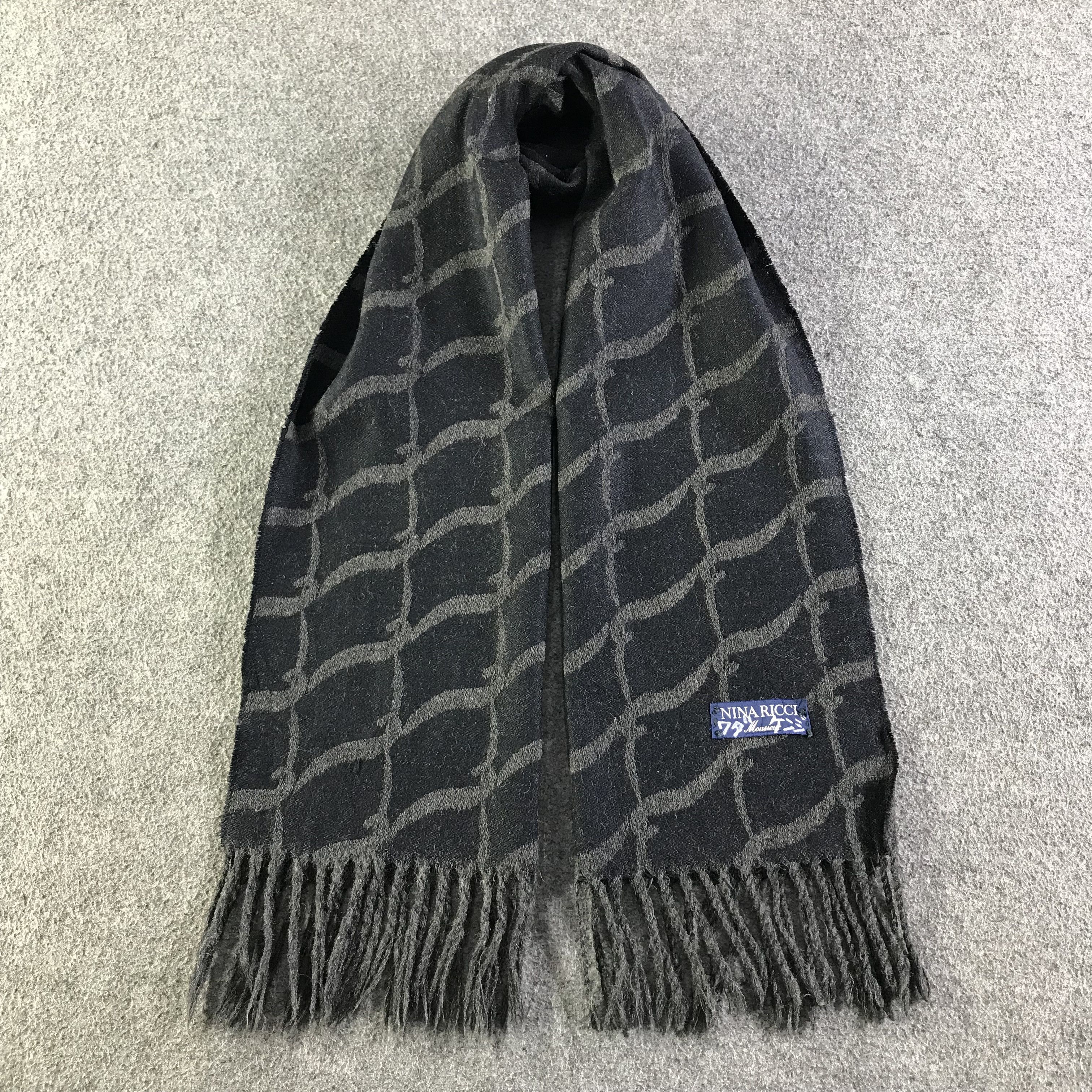 Nina Ricci × Vintage Nina Ricci Scarf / Muffler / Neckwear SS1475 Size ONE SIZE - 1 Thumbnail