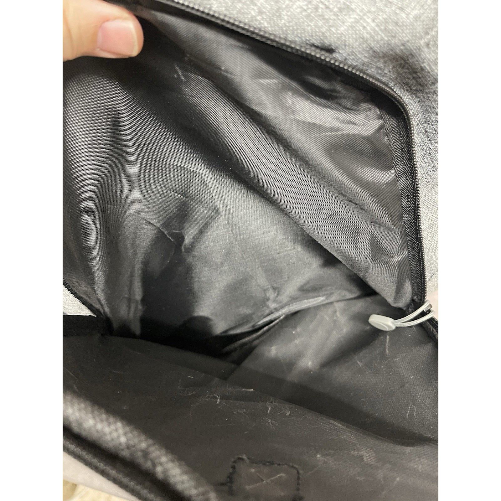 Other AMAZON STAFF LEED'S PIER 15 LAPTOP BACKPACK GRAY BLACK TECH Size ONE SIZE - 3 Thumbnail