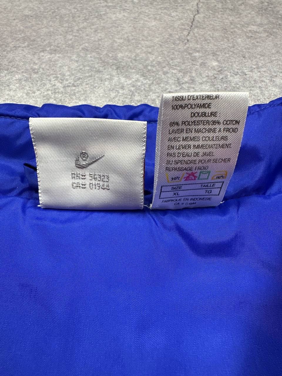 Nike Vintage Nike Track Jacket, Size XL – Classic 90s Sportswear Size US XL / EU 56 / 4 - 5 Thumbnail
