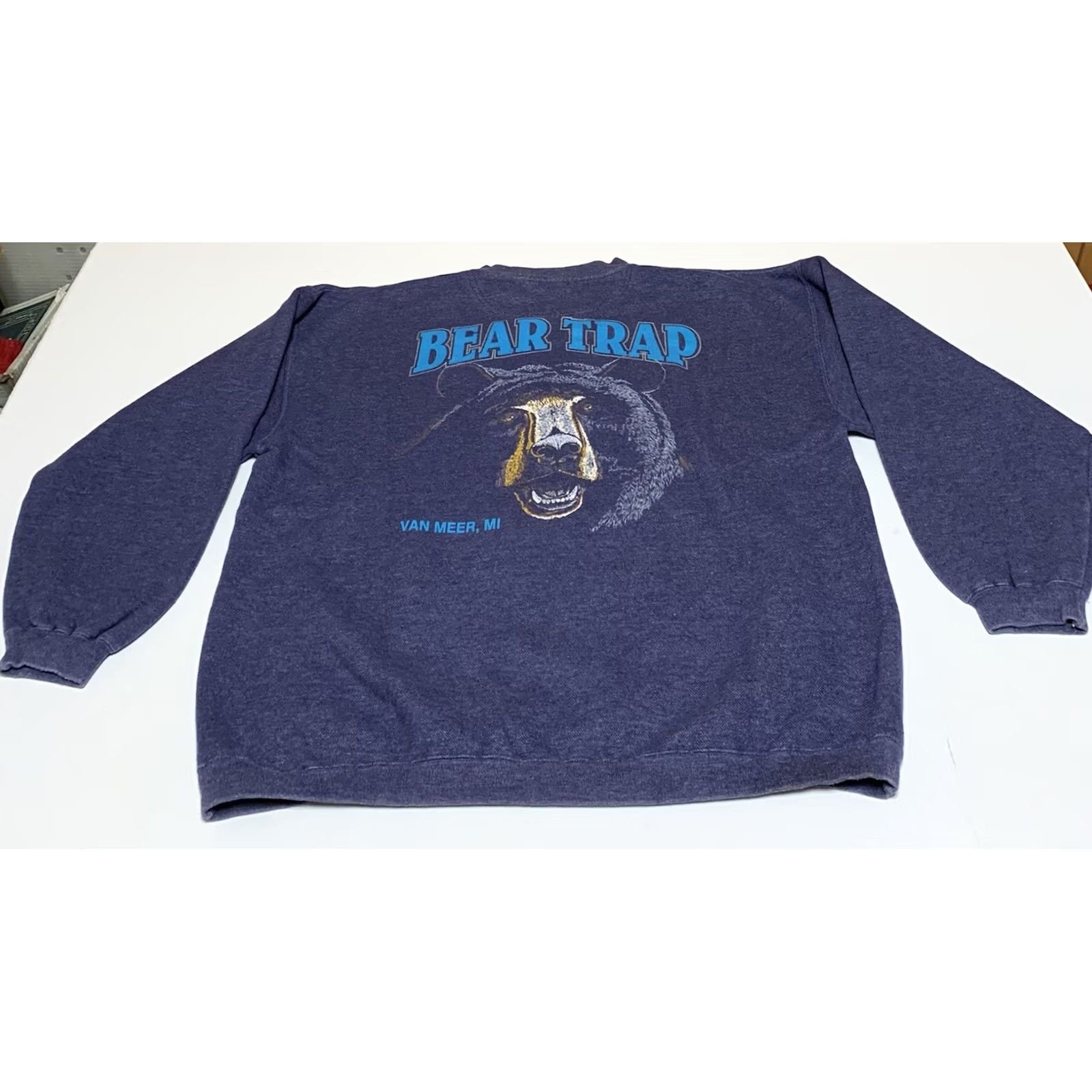 Vintage VINTAGE BEAR TRAP Van Meer Michigan Henley Sweatshirt Long Sleeve Mens Large Blue Cotton Blend 1990s Hanley? Size US L / EU 52-54 / 3 - 2 Thumbnail