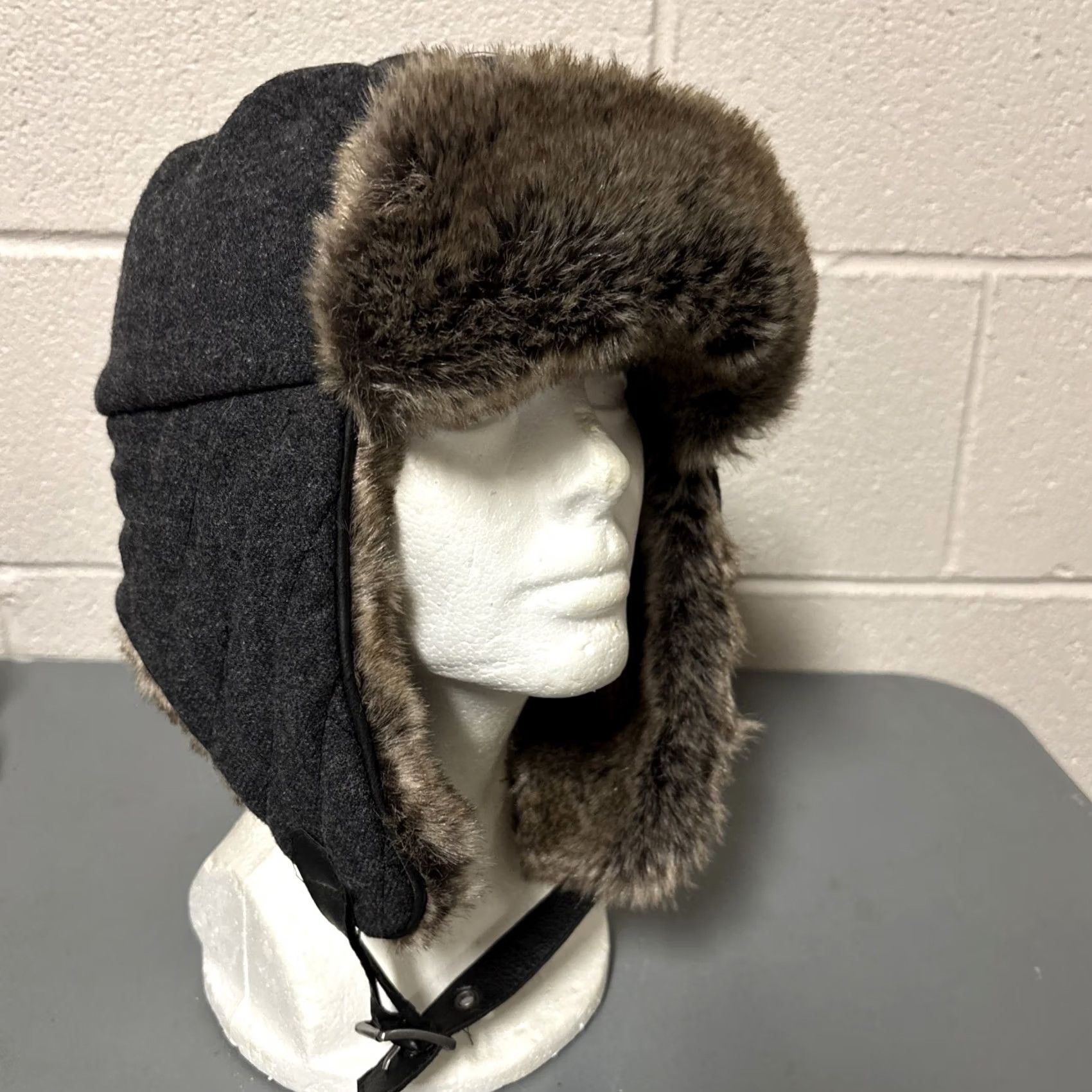 Banana Republic Banana Republic Trapper Hat Unisex Adults L/XL Blue Quilted Faux Fur Ear Flap Winter New With Tags Size ONE SIZE - 2 Thumbnail