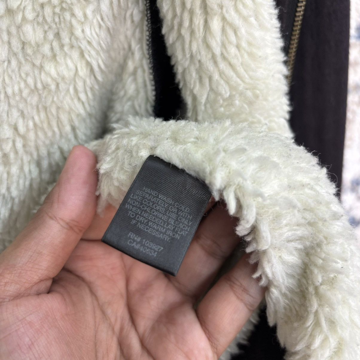 Marc by Marc Jacobs MARC by MARC JACOB x BARNEY NEW YORK FAUX FUR JACKET Size XS / US 0-2 / IT 36-38 - 12 Thumbnail