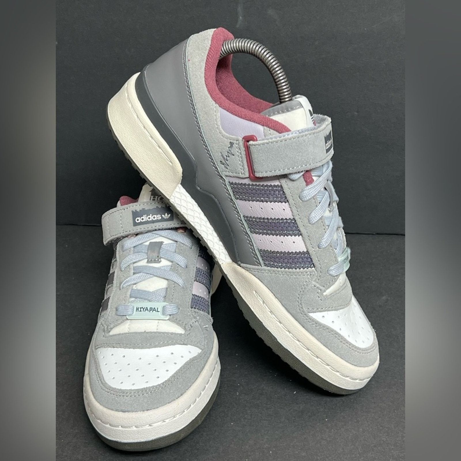 Adidas Adidas Men's Forum 84 Low Home Alone 2 “Pigeon Lady” ID4328 Size US 6.5 / EU 39-40 - 4 Thumbnail