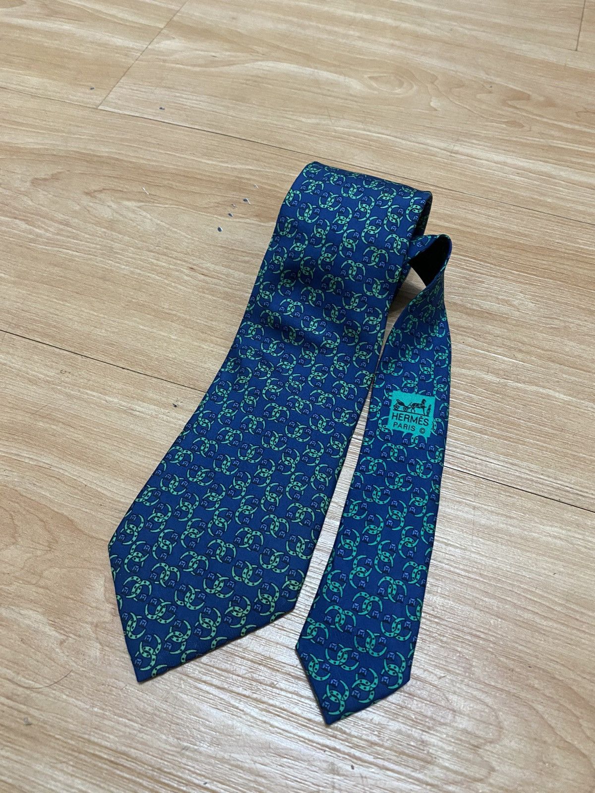 Hermes 🔥SICK🔥Vintage hermes tie 100% silk Size ONE SIZE - 2 Thumbnail