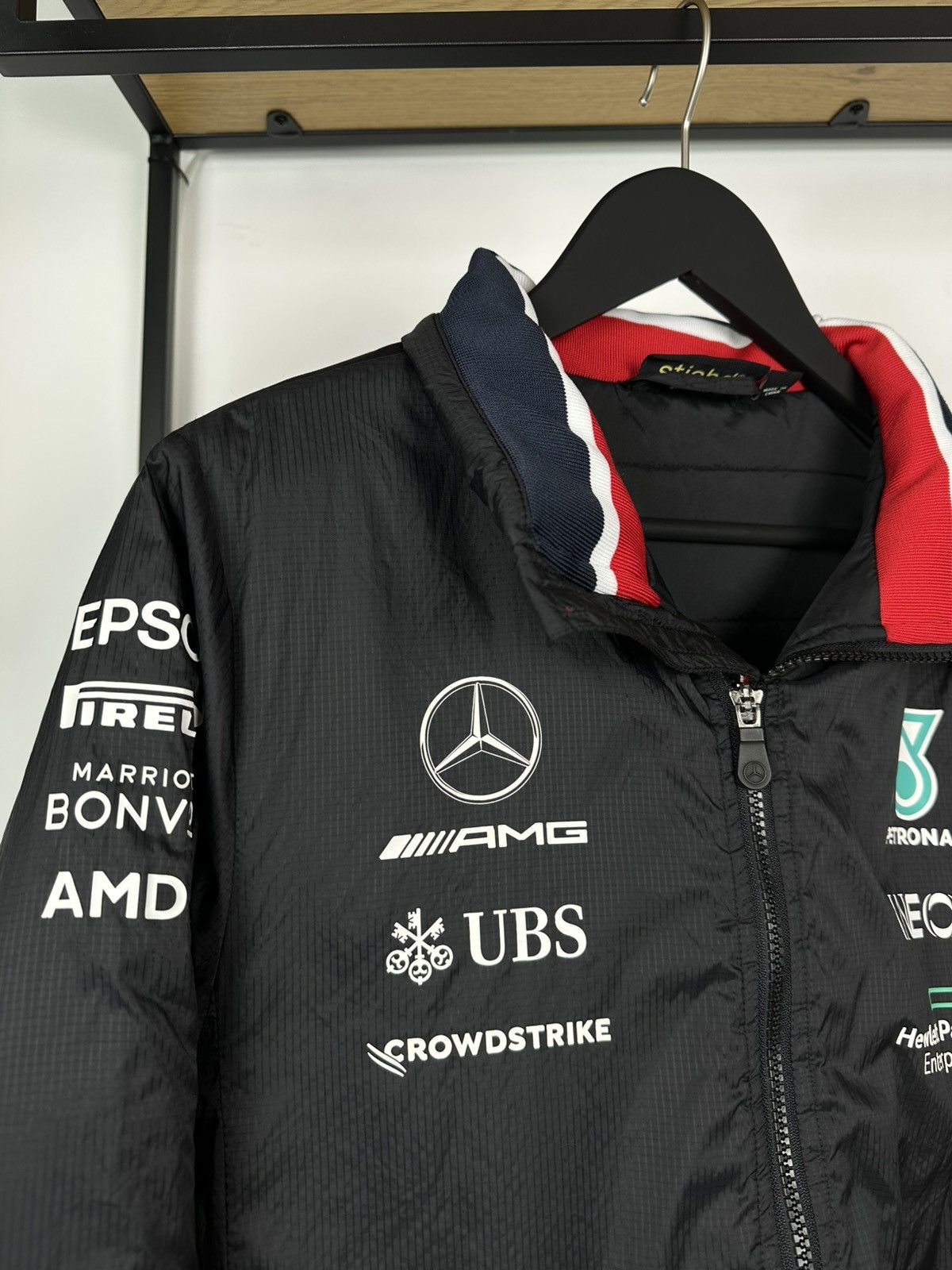 Mercedes-Benz Mercedes AMG Petronas Racing F1 jacket Team Formula 1 Benz S Size US S / EU 44-46 / 1 - 5 Thumbnail