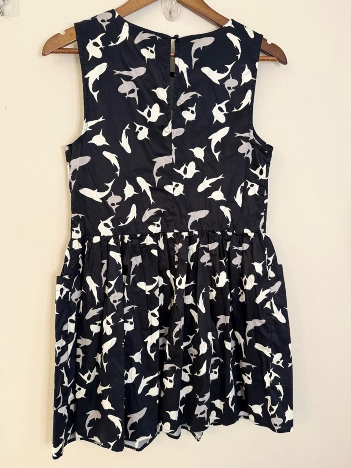 Other ModCloth Shark print mini dress black white resort SZ XS Size XS / US 0-2 / IT 36-38 - 2 Thumbnail
