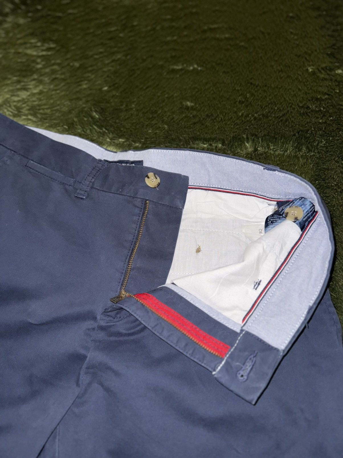 Tommy Hilfiger [32] Tommy Hilfiger USA Cotton Chino Shorts – Navy Size US 32 / EU 48 - 3 Thumbnail