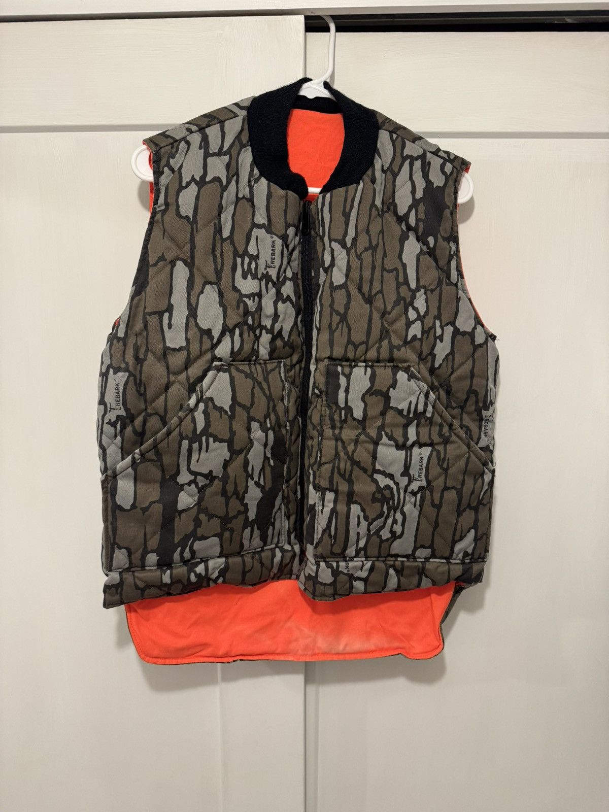 Carhartt Carhartt VQ999 Reversible Orange/Camo Hunting Vest. Size M Size US M / EU 48-50 / 2 - 3 Thumbnail
