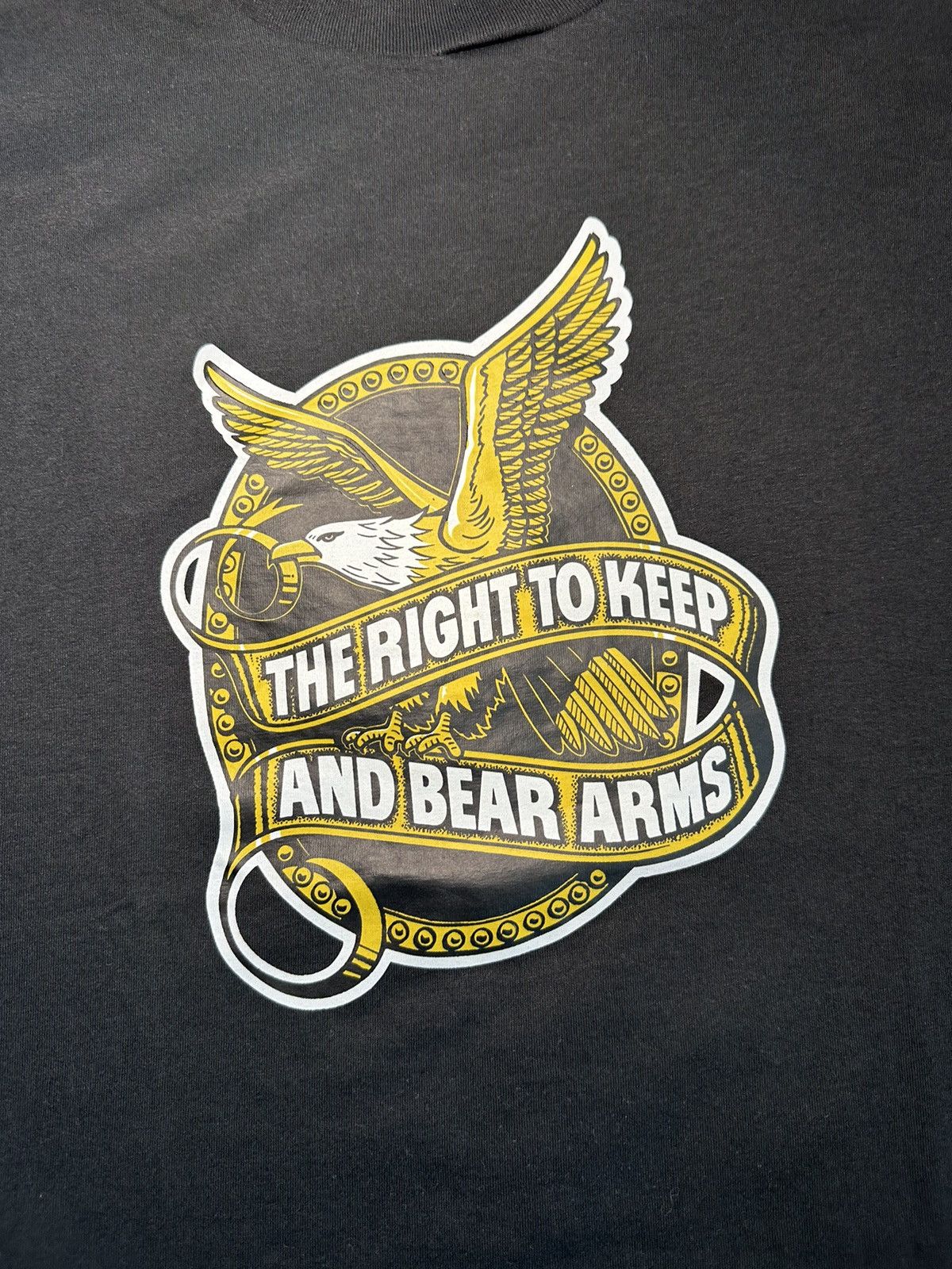 Vintage Vintage Second Amendment The right to keep and bear arms tee Size US XL / EU 56 / 4 - 3 Thumbnail