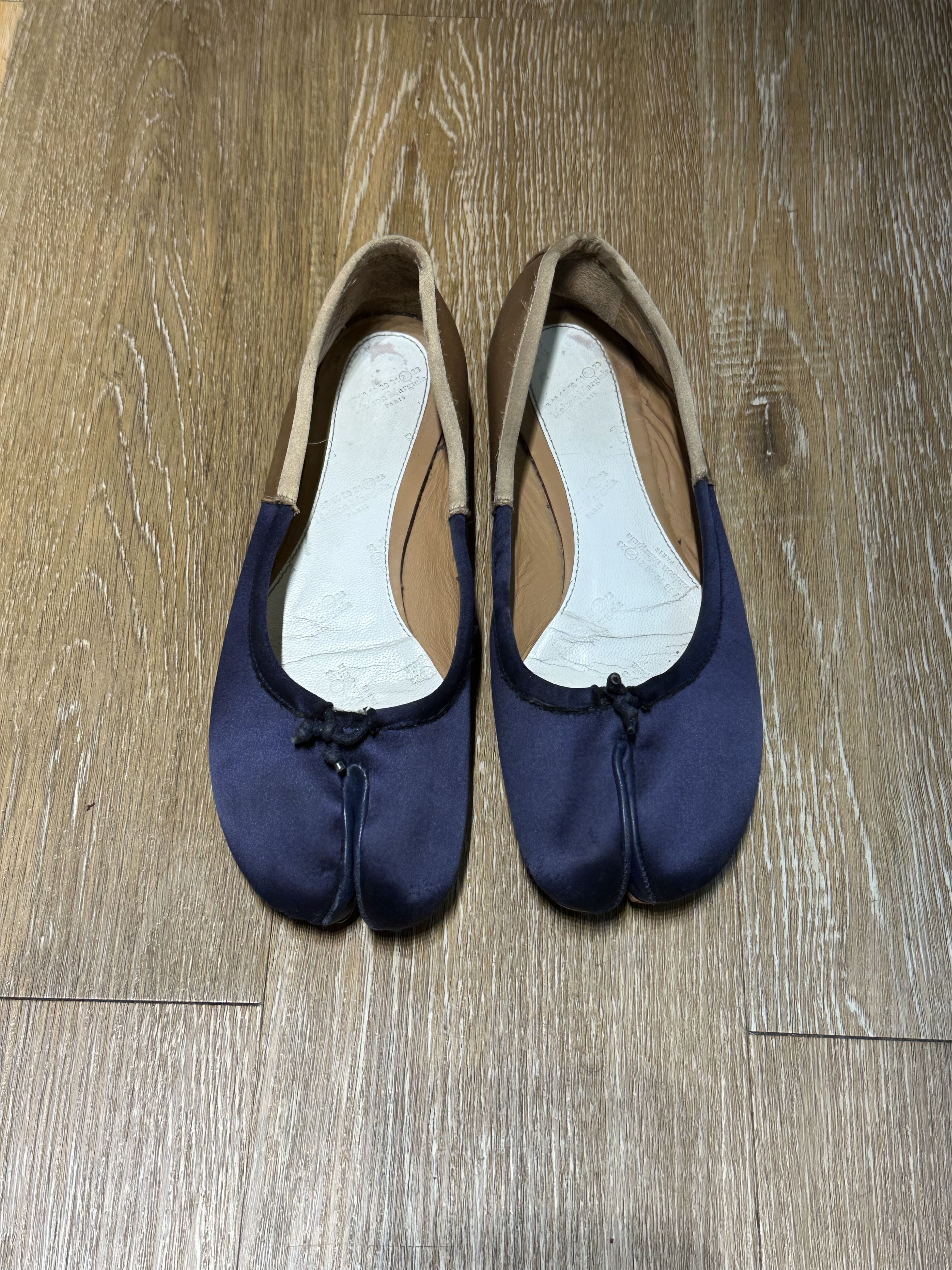 Maison Margiela Maison Margiela Tabi Ballerinas Blue/Gold Size US 7 / IT 37 - 1 Thumbnail