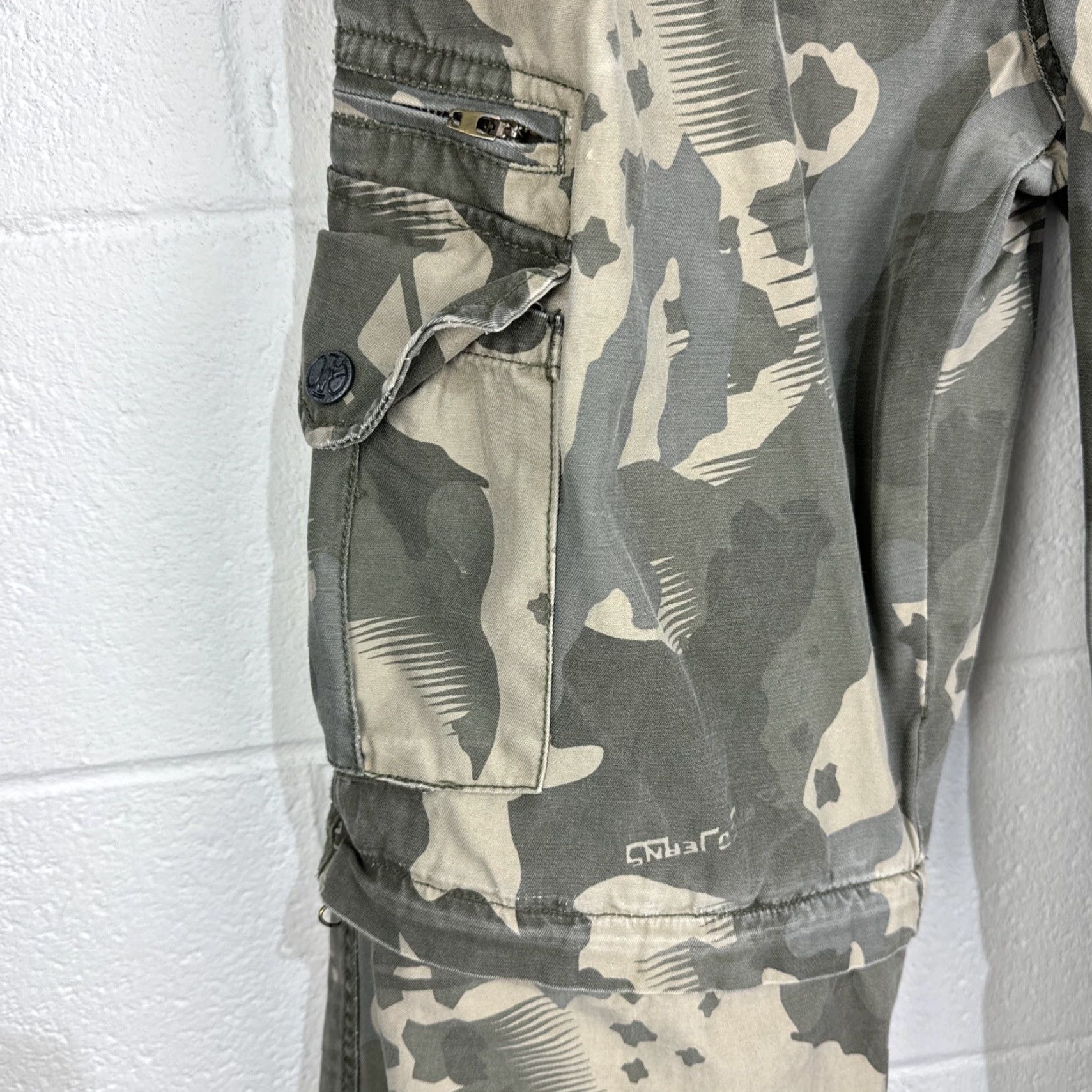 Vintage VINTAGE Paco Jeans Pants Mens Cargo Convertible Zip Off 32x33 Camouflage Brown Canvas Logo Pockets 90s Hip Hop Army Grunge Hipster 32 Mens Size US 32 / EU 48 - 5 Thumbnail