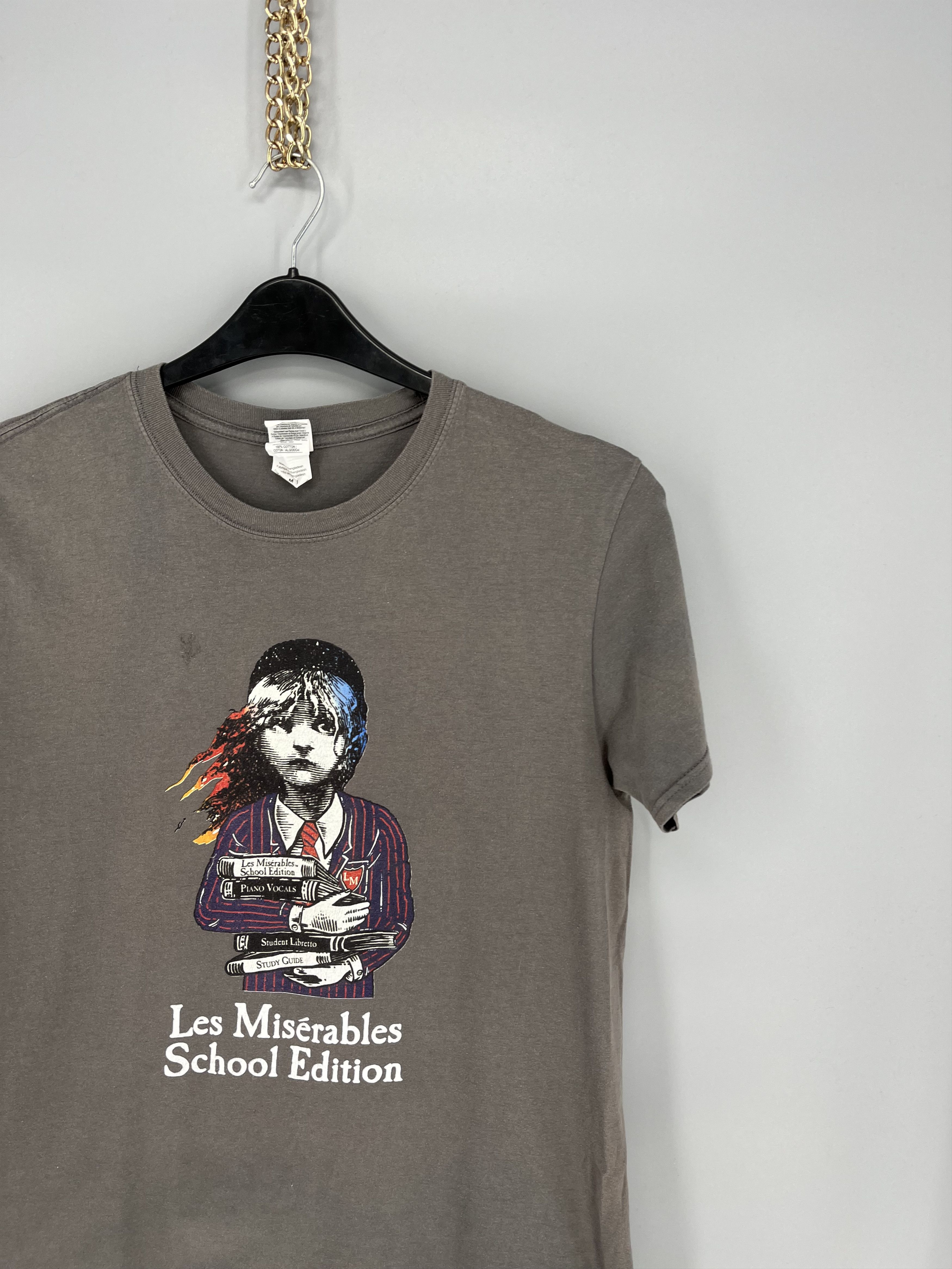 Vintage Vinage Y2K Les Miserables School Edition Size US M / EU 48-50 / 2 - 4 Thumbnail