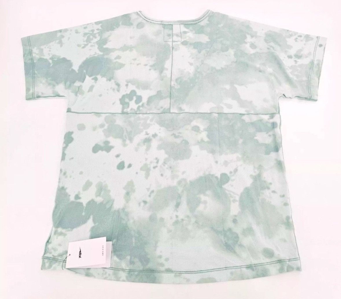 Nike Nike Dri-FIT Men's Print Short-Sleeve Yoga Top DX0922-330 Size US L / EU 52-54 / 3 - 3 Thumbnail