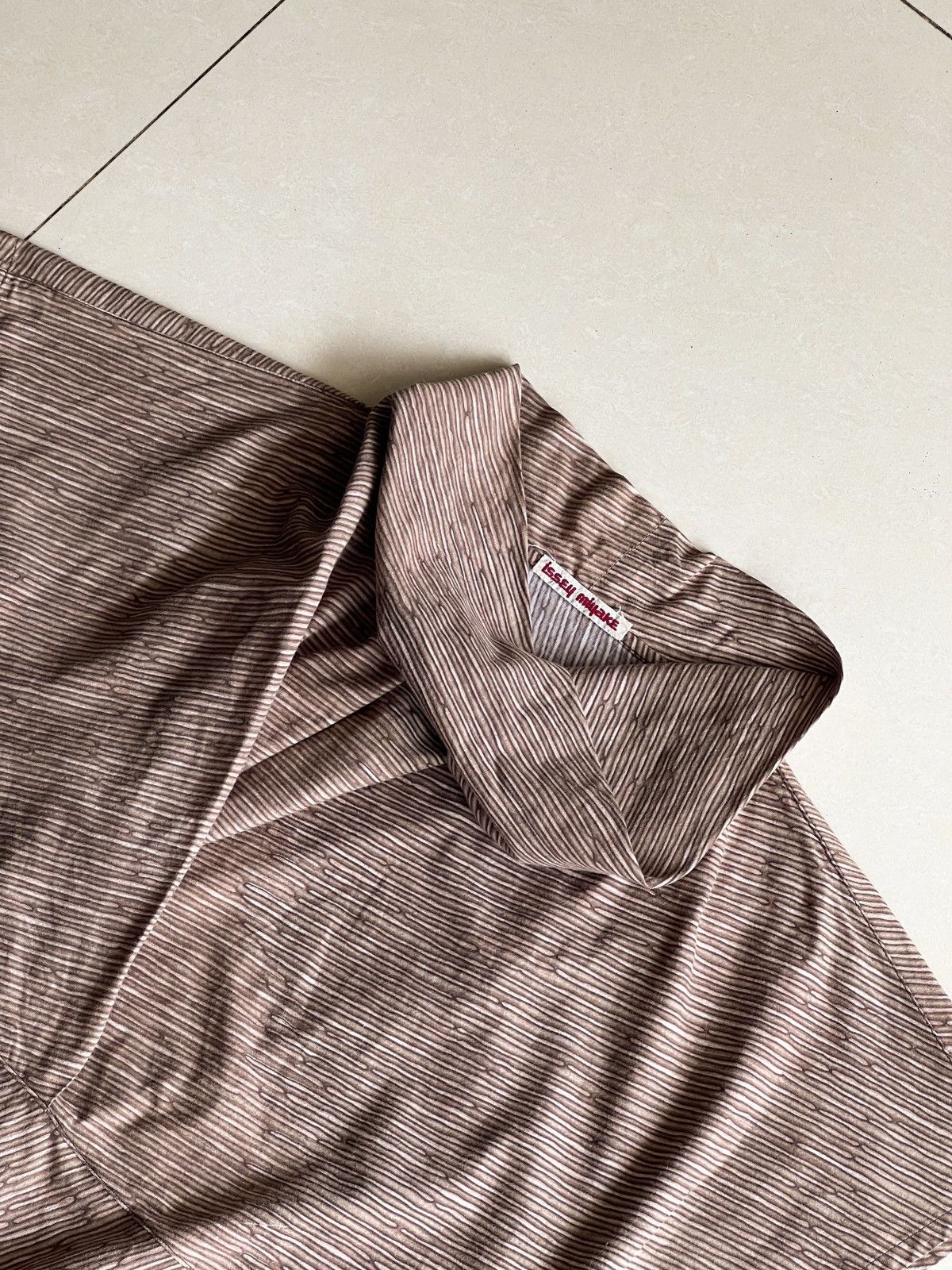 Issey Miyake 1970’s Issey Miyake cowl neck shirt Size US S / EU 44-46 / 1 - 7 Thumbnail