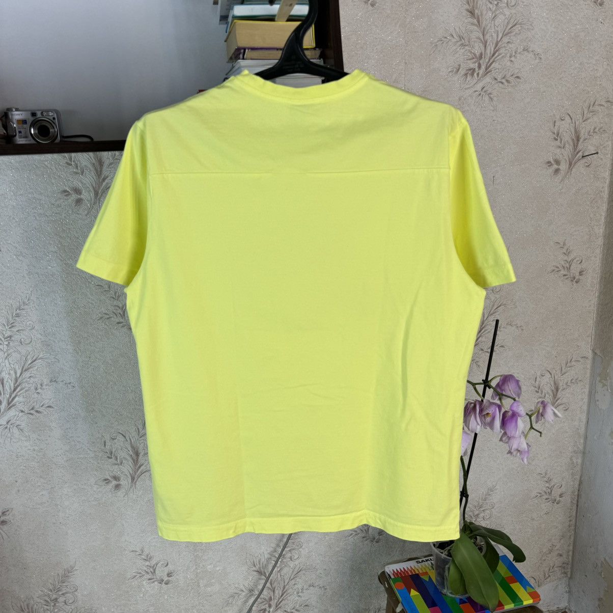Nike × Vintage Vintage Nike T shirt Sportswear Acid Yellow Streetwear Sz L Size US L / EU 52-54 / 3 - 13 Thumbnail