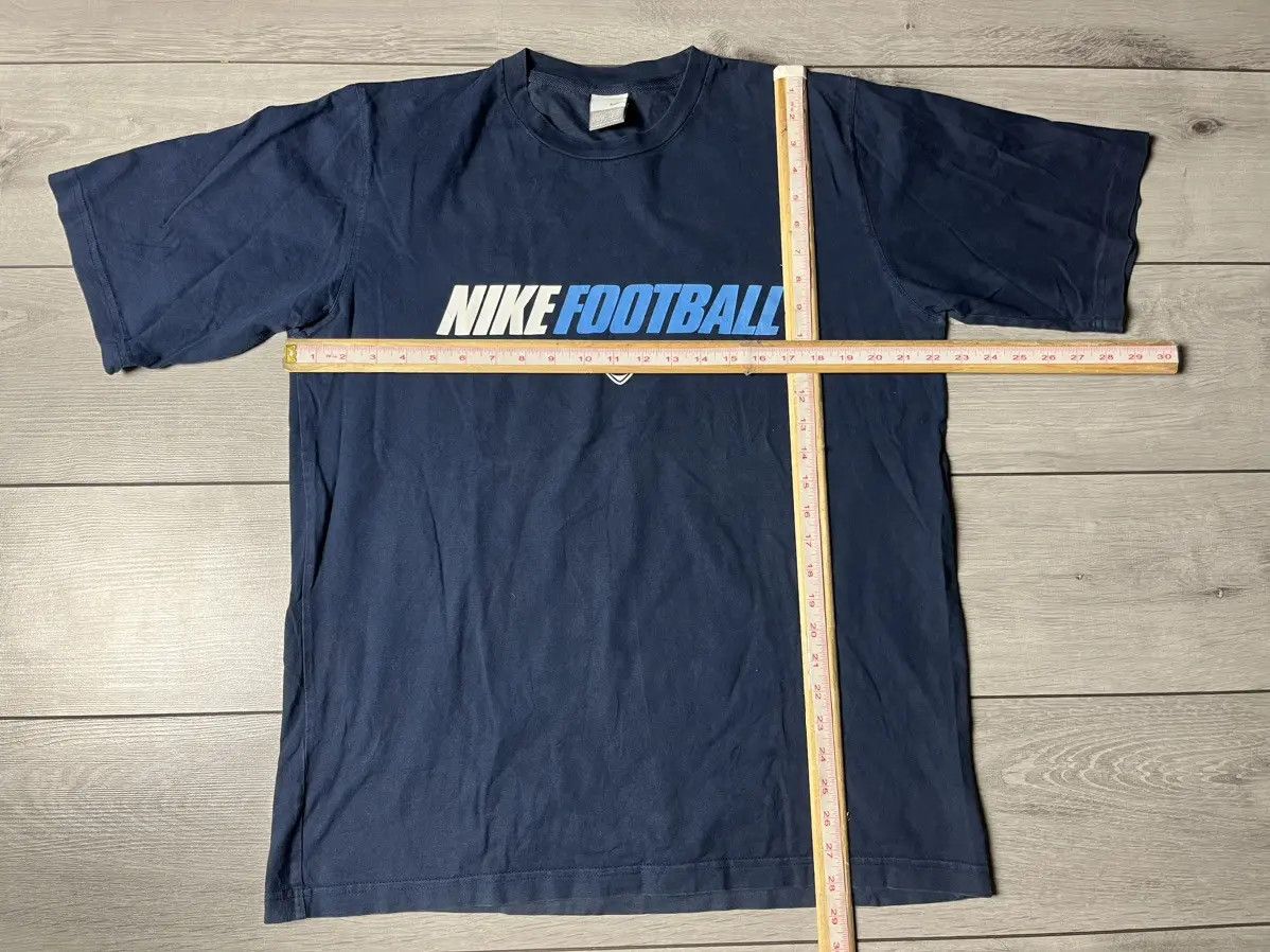 Nike Vintage Nike football Tshirt logo size Large Size US L / EU 52-54 / 3 - 5 Thumbnail