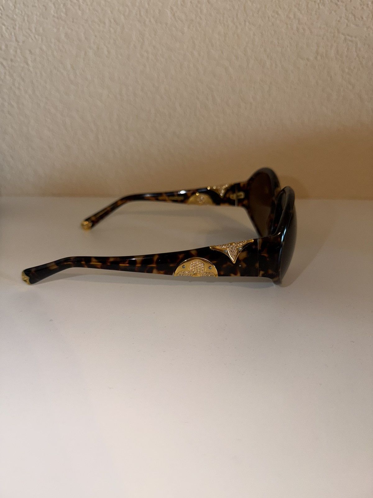 Louis Vuitton Louis Vuitton Iris PM Sunglasses Brown Gold Size ONE SIZE - 3 Thumbnail