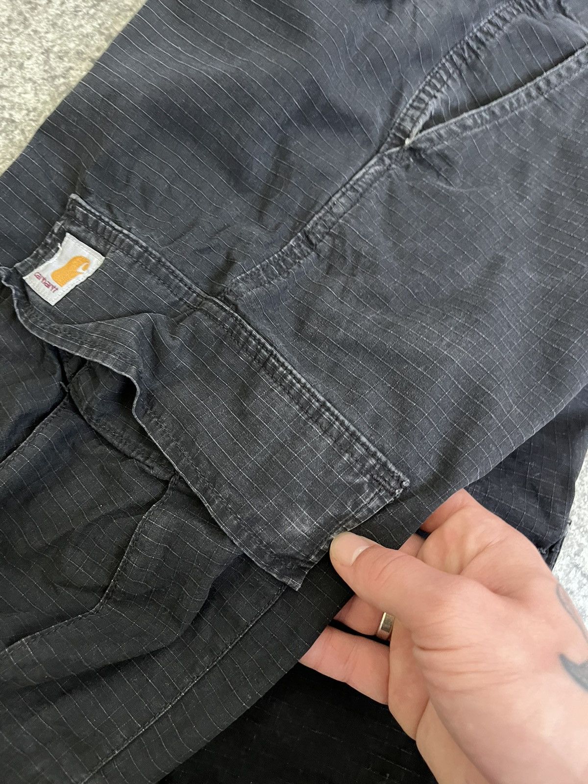 Carhartt × Carhartt Wip Distressed Carhartt cargo pants w32 l32 Size US 32 / EU 48 - 6 Thumbnail