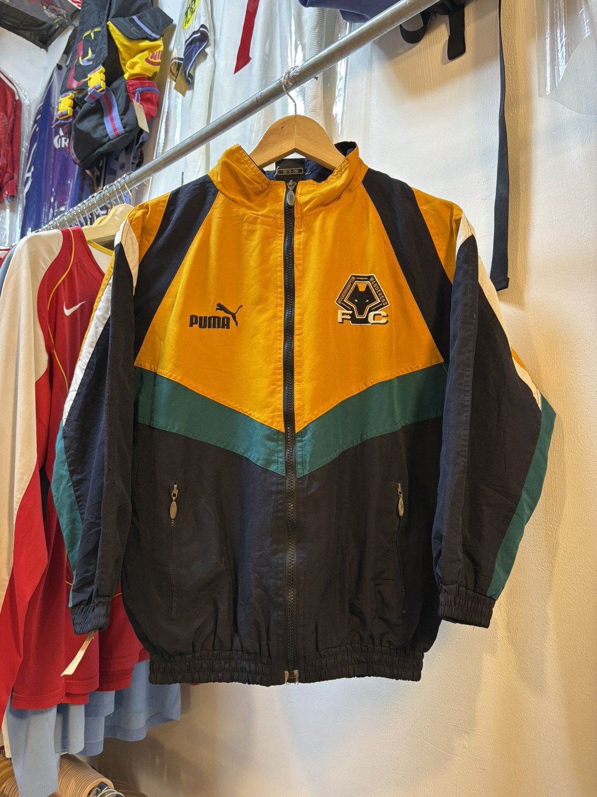 Puma Vintage 90s Wolves Hamption Wonderers Tracksuit Size US M / EU 48-50 / 2 - 1 Thumbnail