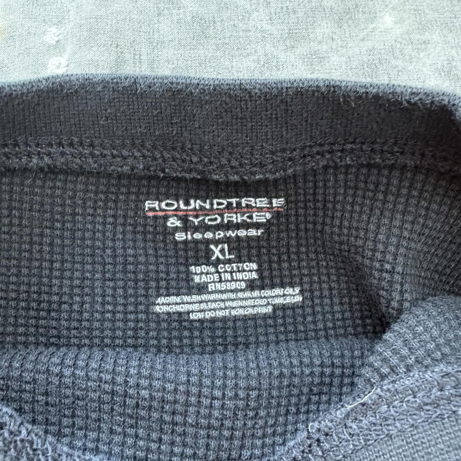Roundtree & Yorke Vintage Y2K Roundtree & Yorke Black Grunge Thermal Shirt Size US XL / EU 56 / 4 - 2 Thumbnail