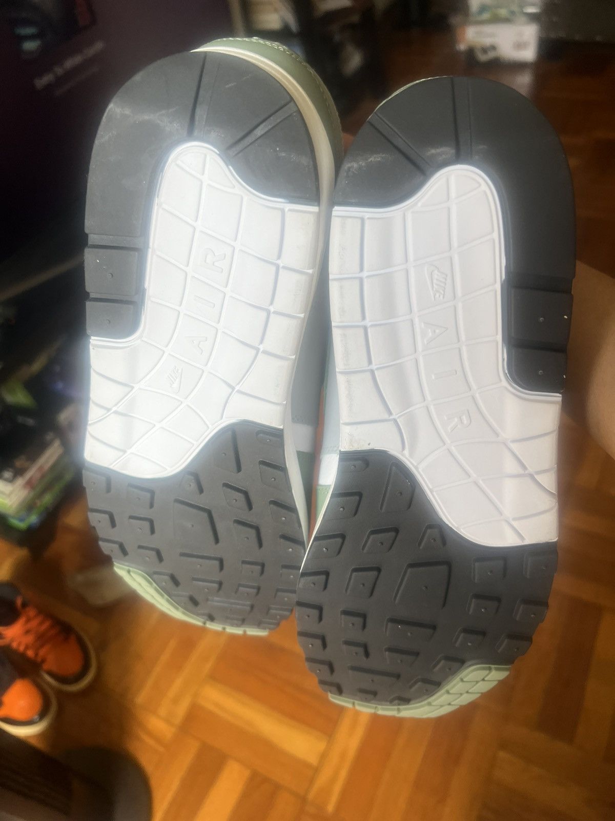 Nike Nike Air Max 1 Premium Spiral Sage Size US 12 / EU 45 - 5 Thumbnail