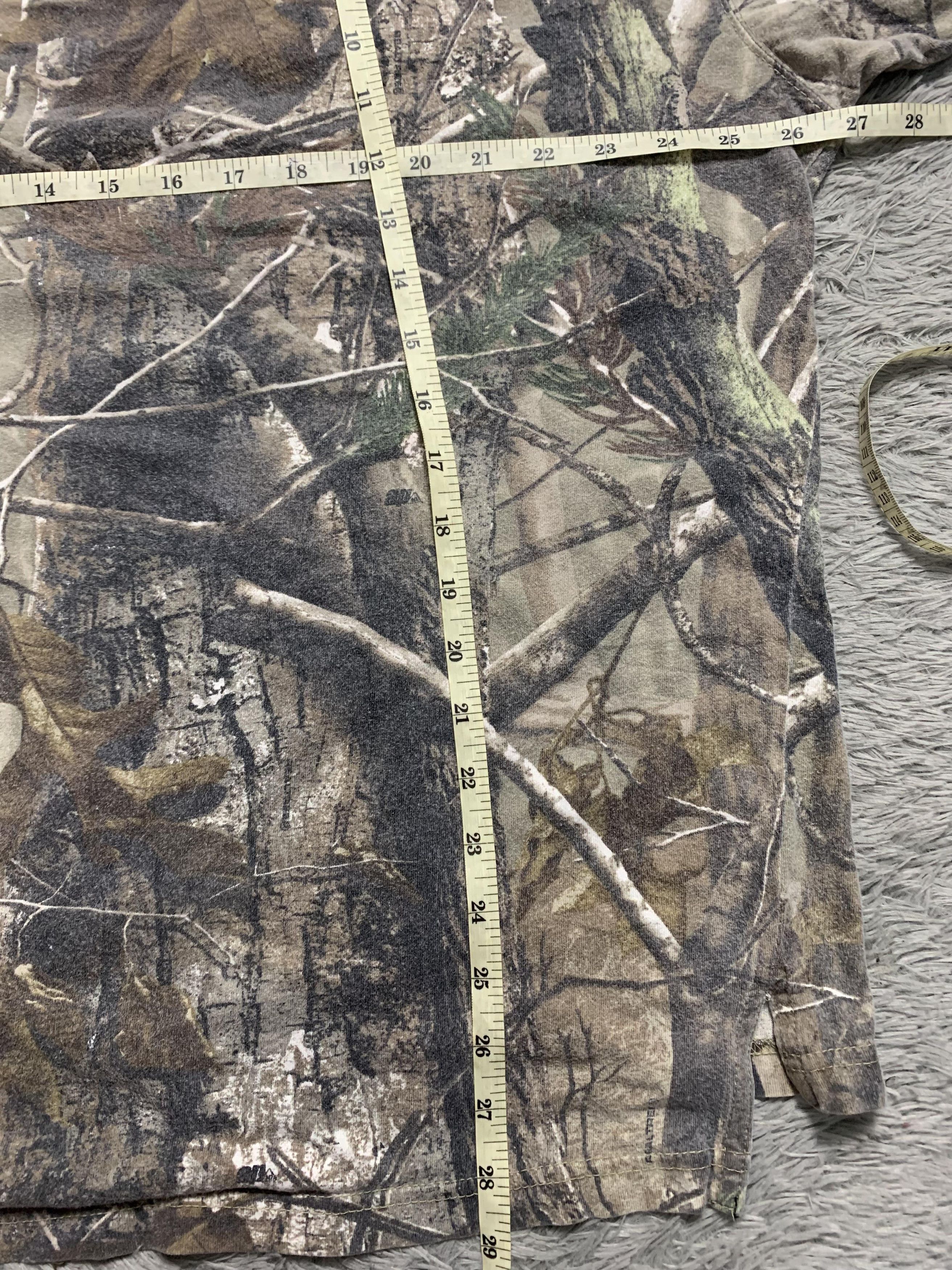 Realtree Vintage Realtree Camo Oversized Boxy BIGTshirt Size US XL / EU 56 / 4 - 9 Thumbnail