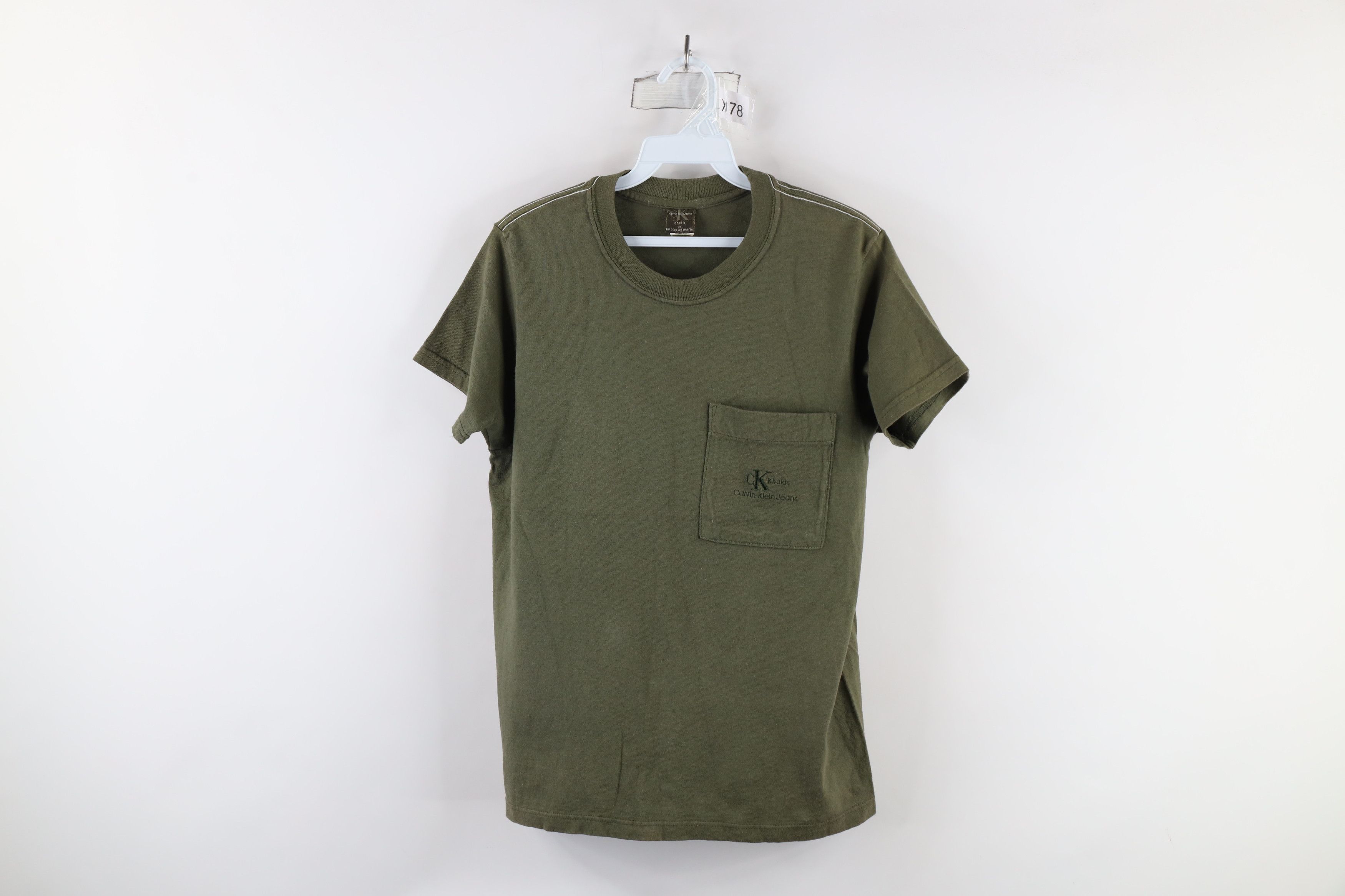 Calvin Klein × Vintage Vintage 90s Calvin Klein Spell Out Pocket T-Shirt Green Size M / US 6-8 / IT 42-44 - 1 Thumbnail