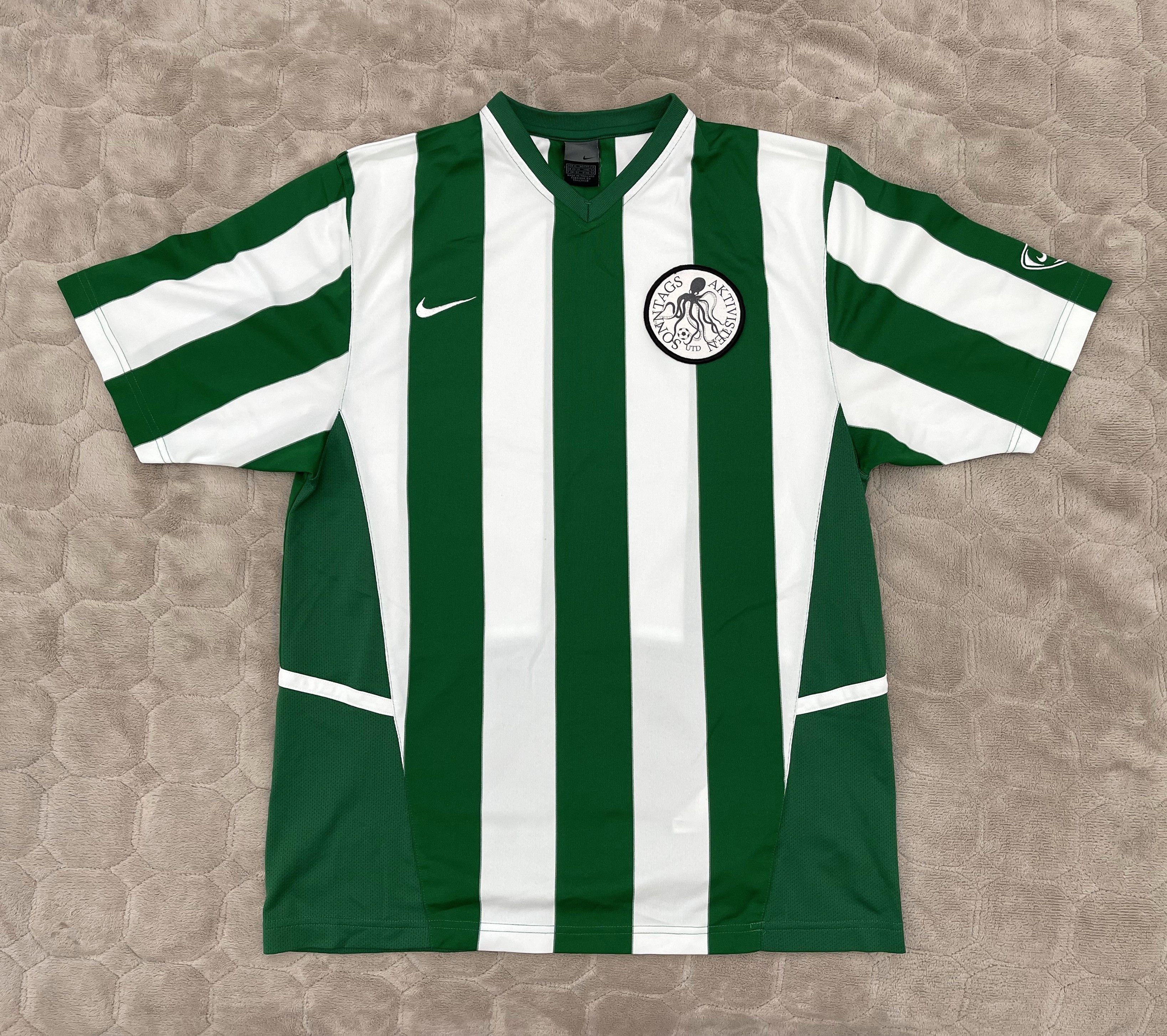 Nike Vintage Nike SONNTAGS AKTIVISTEN Size US M / EU 48-50 / 2 - 8 Thumbnail