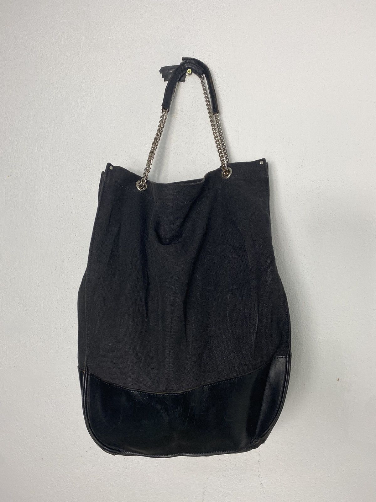 Comme des Garcons 💥Last Drop💥Vintage Comme Des Garcons Bucket Chain Holder Size ONE SIZE - 8 Thumbnail