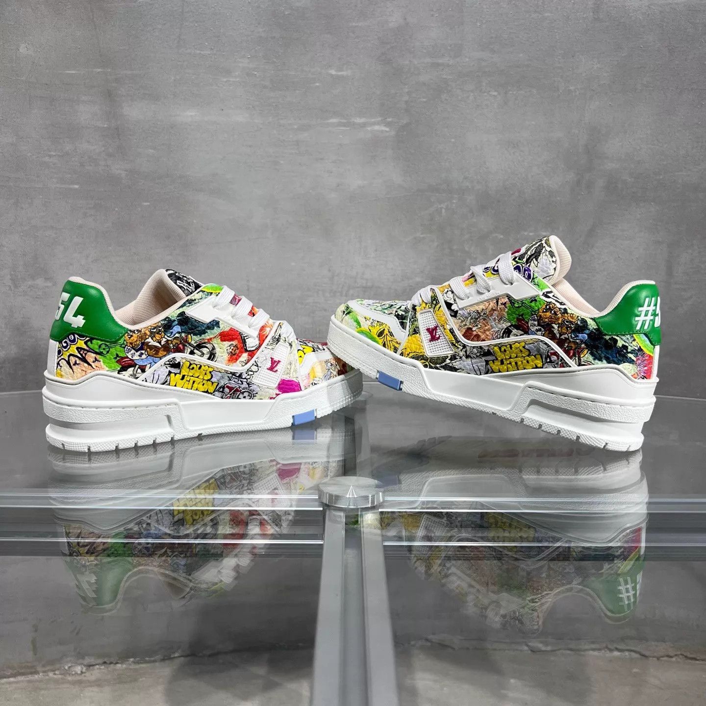 Louis Vuitton LV Trainer Graffiti New with Box UK1.5 Size US 4 / IT 34 - 4 Thumbnail