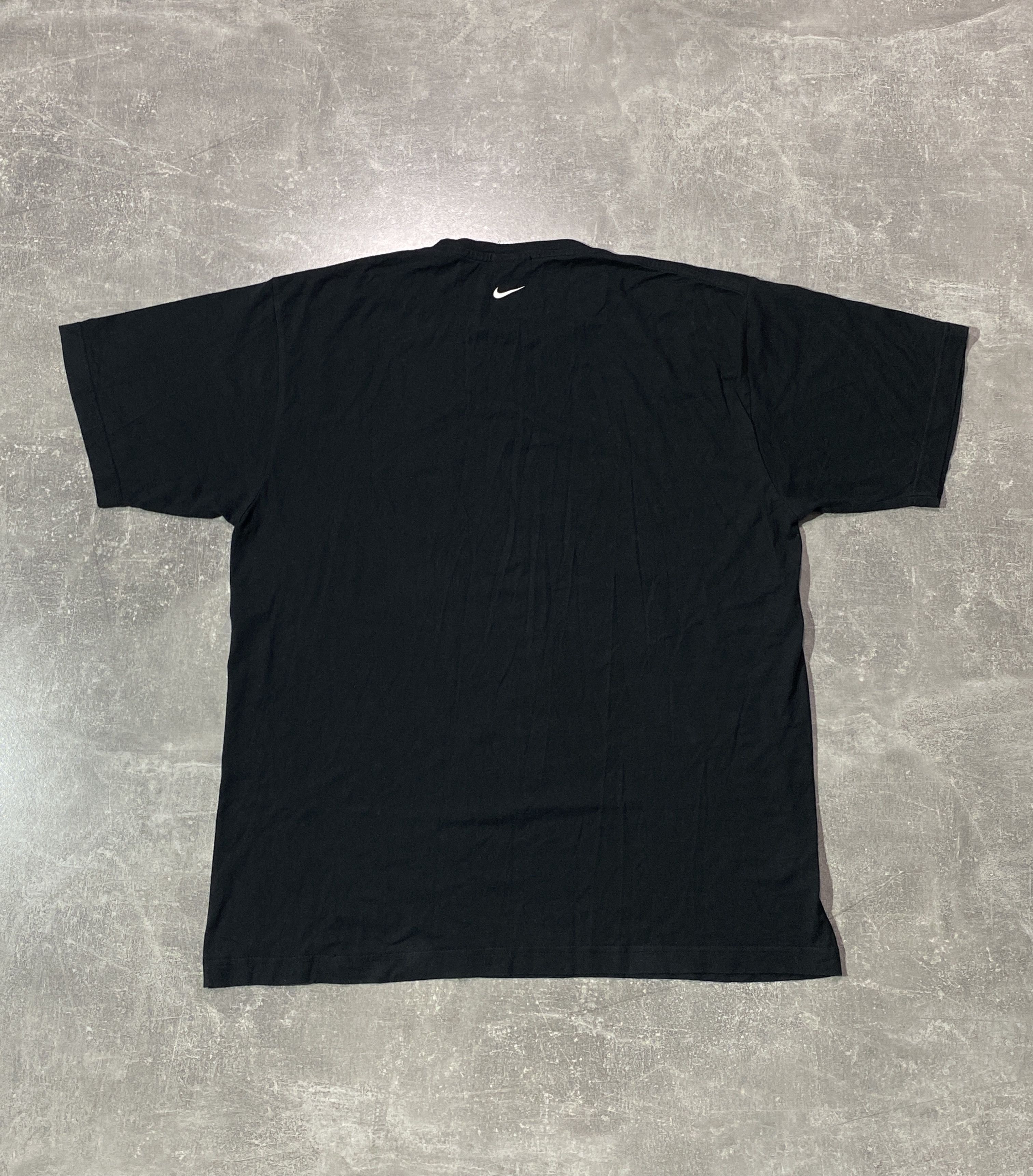 Nike Vintage 90s Nike TN Rare Abstract Logo T-shirt Size US XL / EU 56 / 4 - 4 Thumbnail