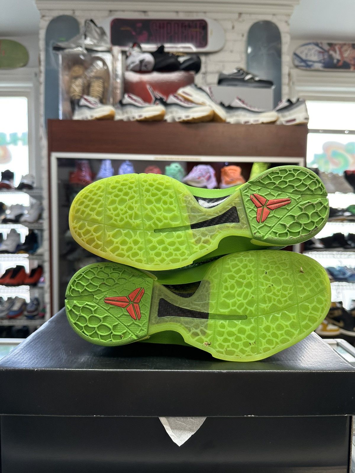 Nike Nike Kobe 6 Protro “Grinch” Size US 8 / EU 41 - 3 Thumbnail