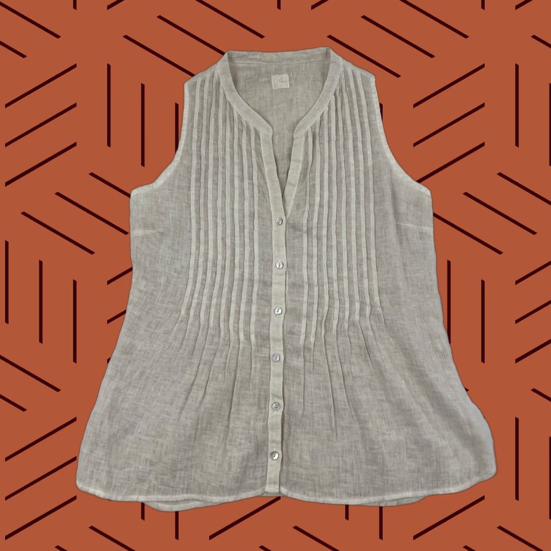 120% Lino 120% Lino Brown Linen Tank Top Shirt Womens Size 40 Sleeveless Pleated V-Neck Casual Size S / US 4 / IT 40 - 1 Thumbnail