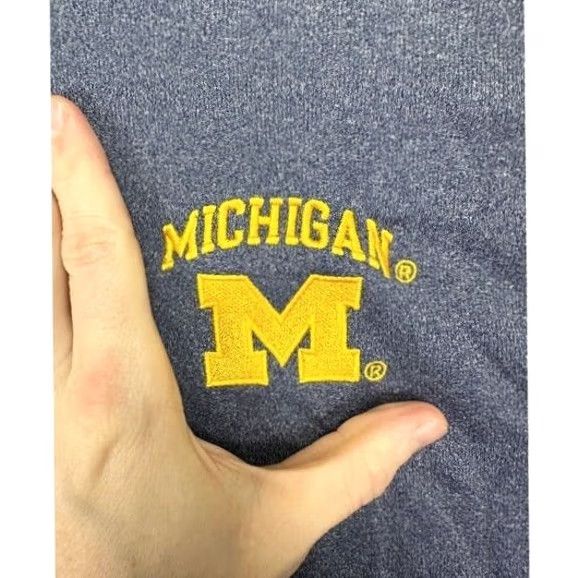 Vintage Knights Apparel Shirt Adult 2XL 50-52 Blue Michigan Wolverines Quarter Zip Mens Shirt Size US XXL / EU 58 / 5 - 6 Thumbnail