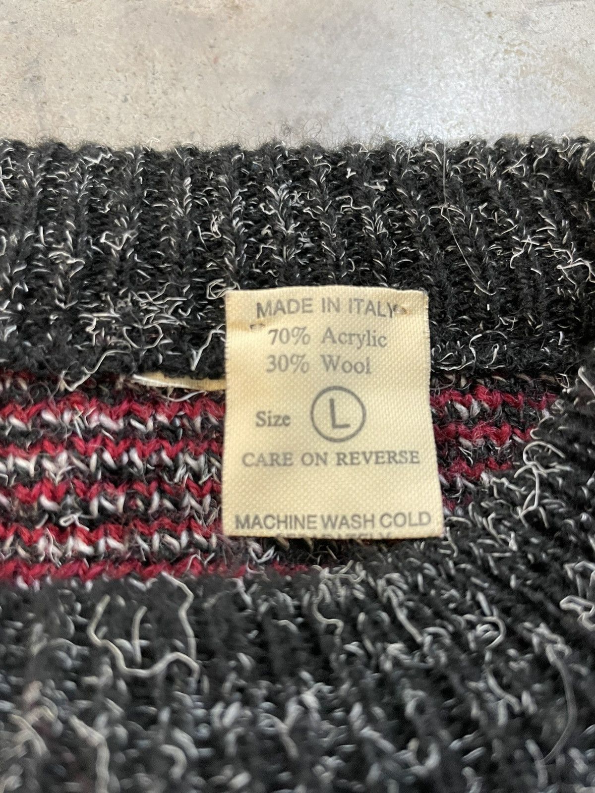 Vintage ULTRA RARE 90S Made in Italy red knitwear wool sweater Size US L / EU 52-54 / 3 - 2 Thumbnail
