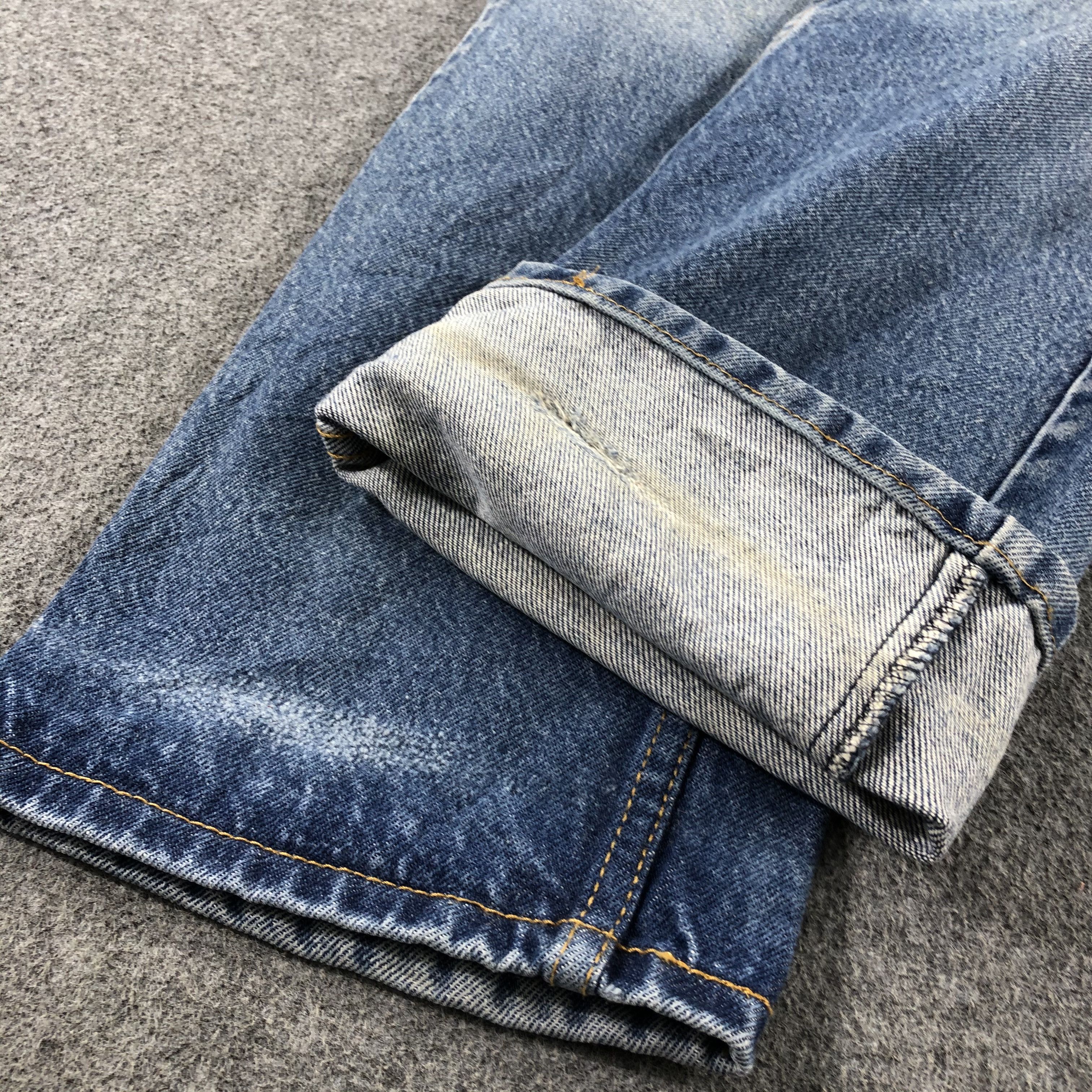 Levi's Vintage Blue Wash Levis 505 Jeans-J2311 Size US 33 - 7 Thumbnail
