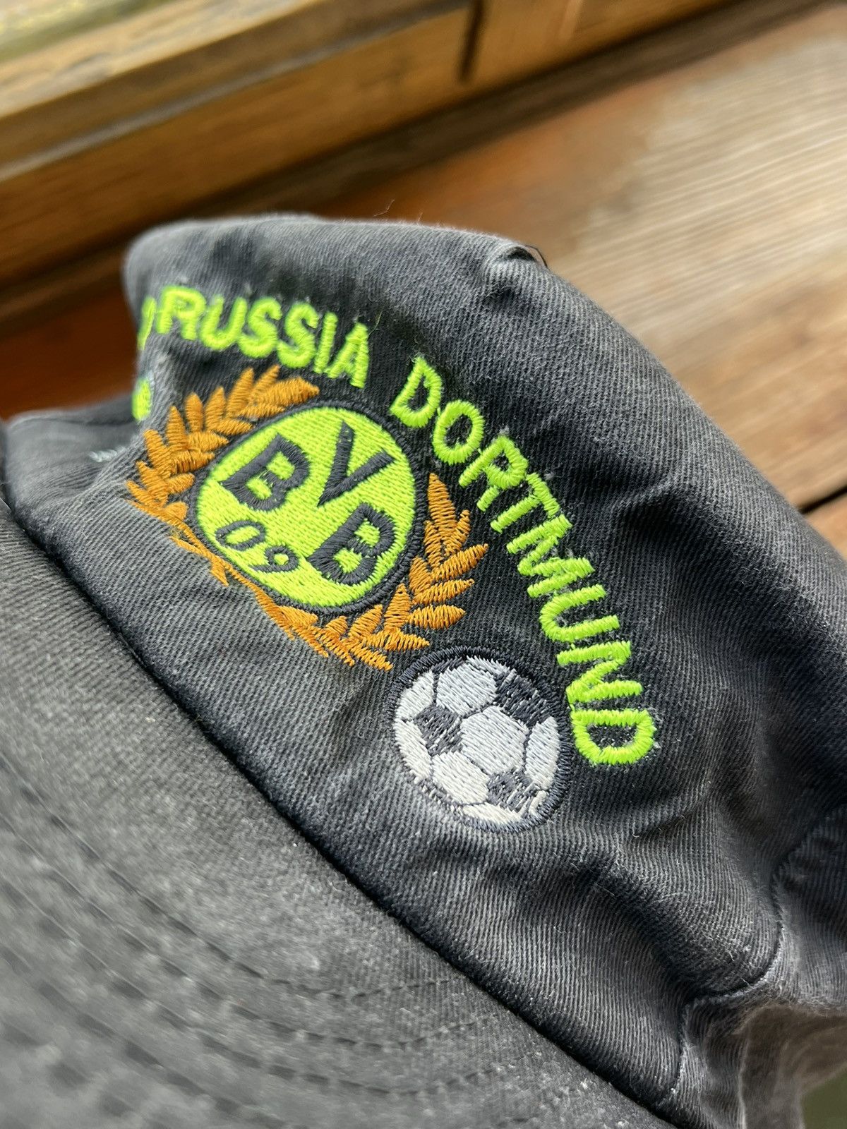Nutmeg Vintage Borussia Dortmund Cap BVB Nutmeg Snapback Size ONE SIZE - 8 Thumbnail